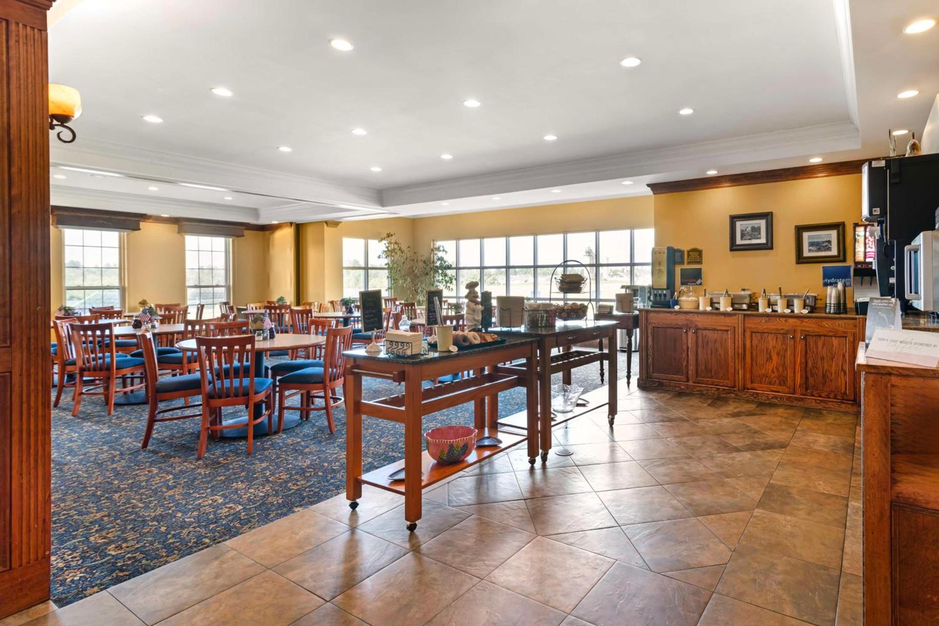 Best Western White House Inn photo 89