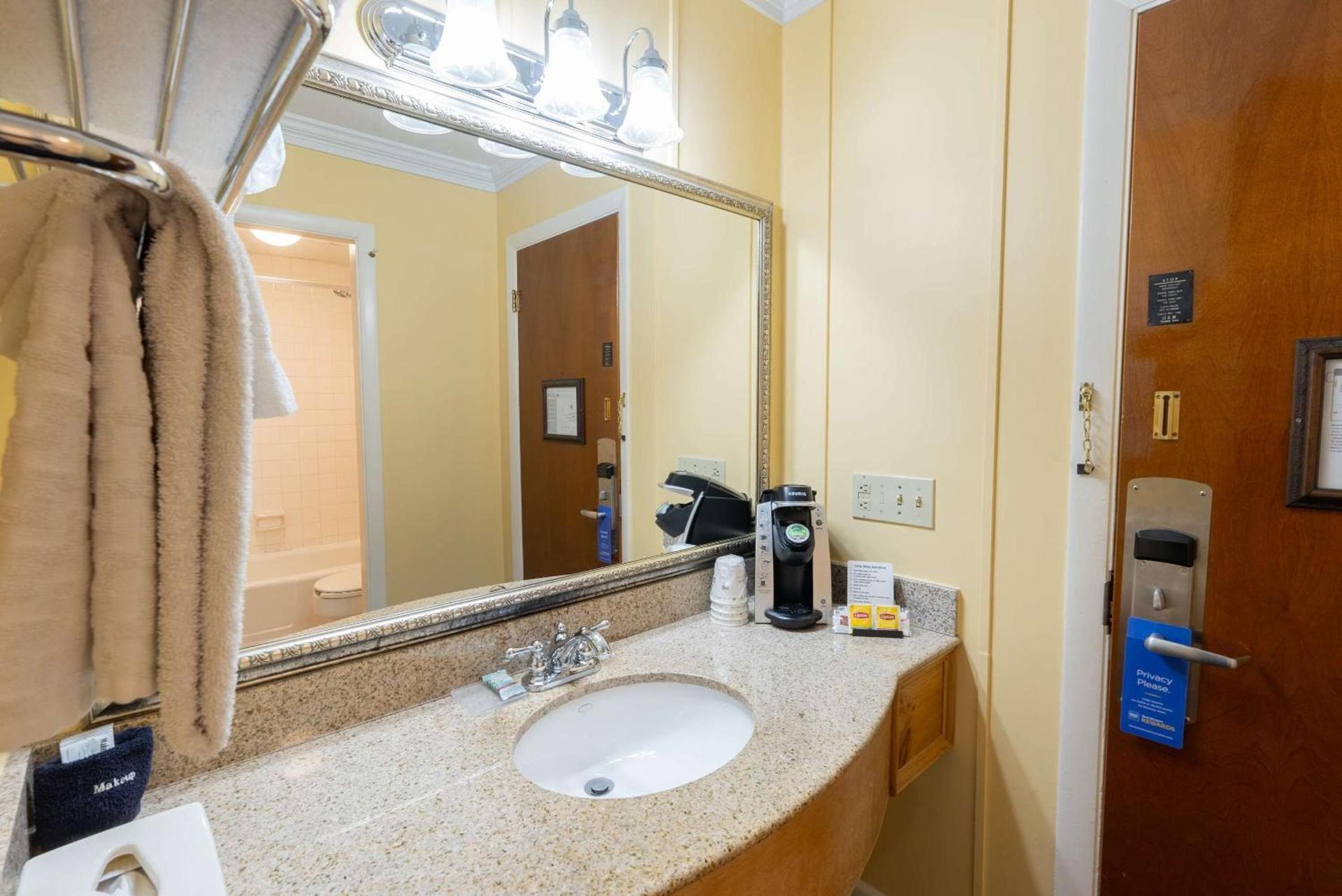 Best Western White House Inn photo 95