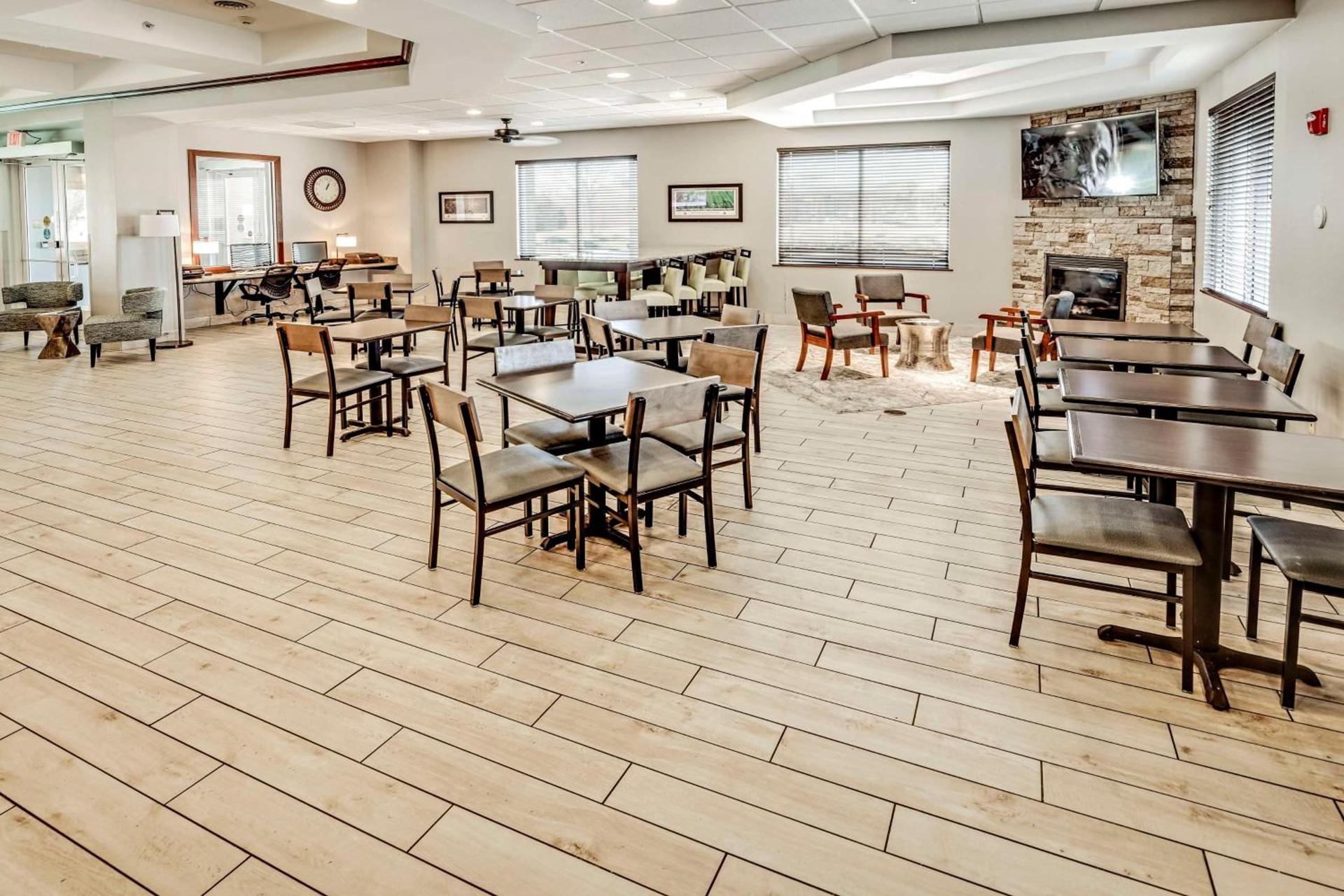 Best Western Columbus Airport photo 38