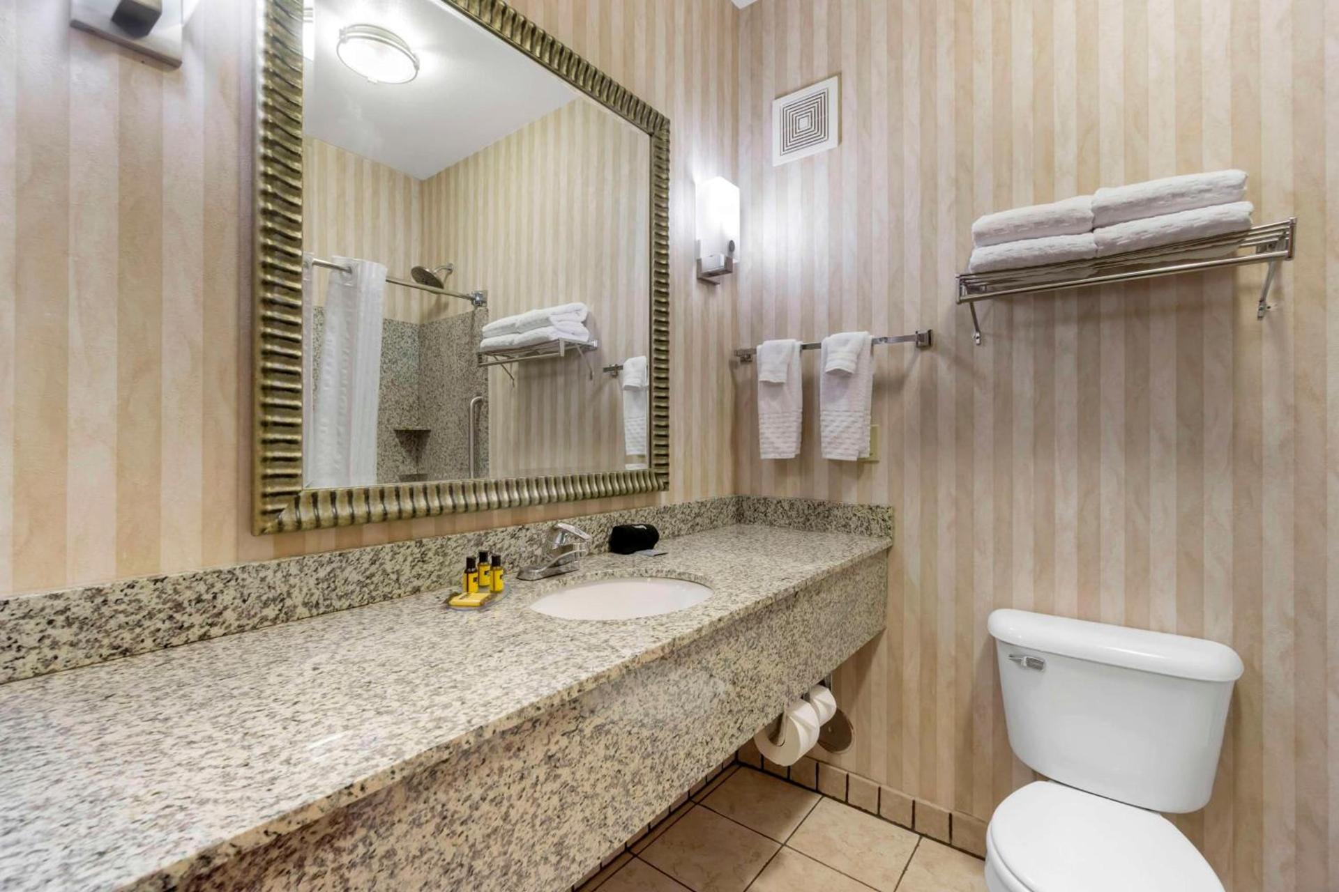 Best Western Plus Ellensburg Hotel photo 25