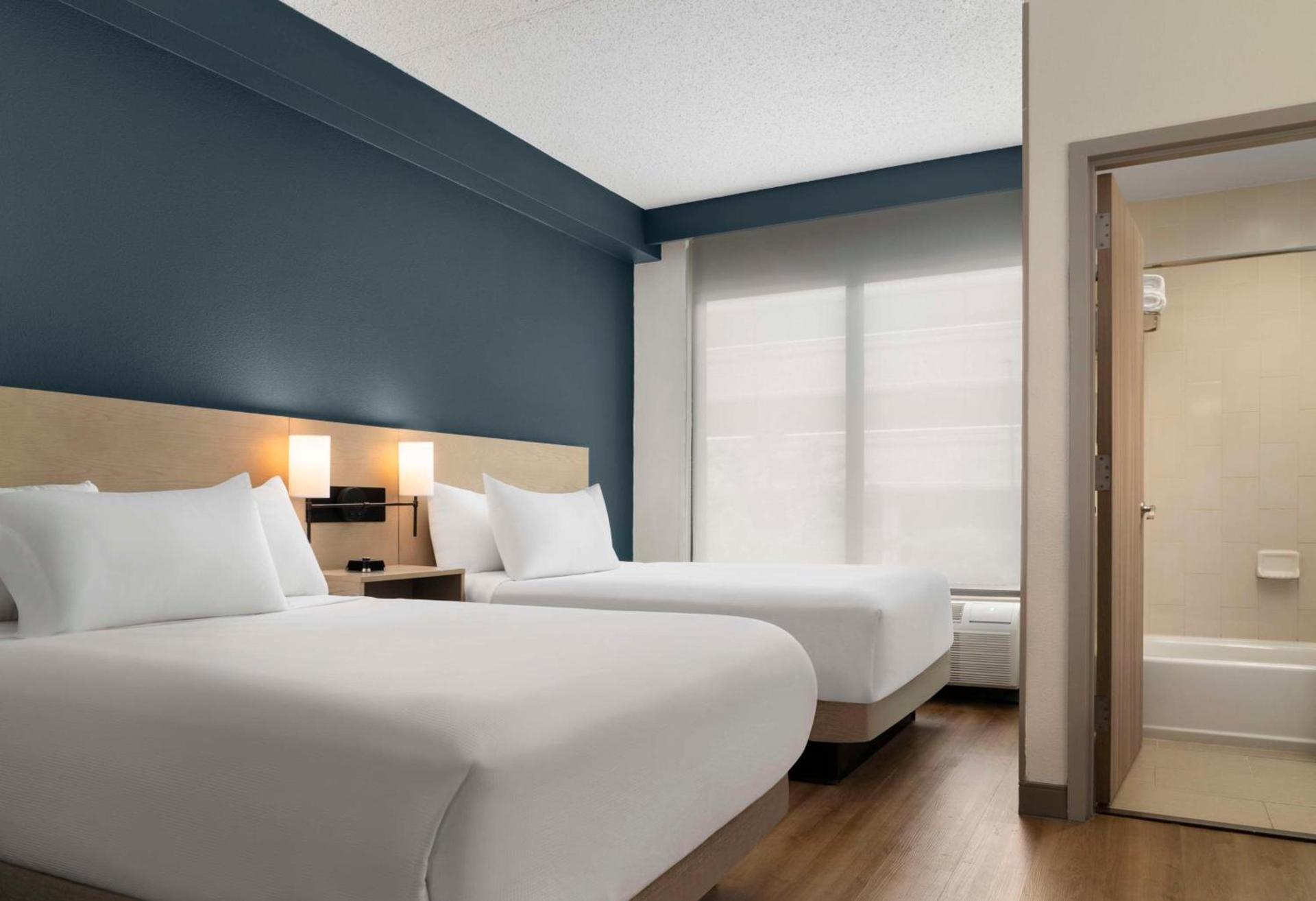 Hyatt Place Secaucus Meadowlands photo 17