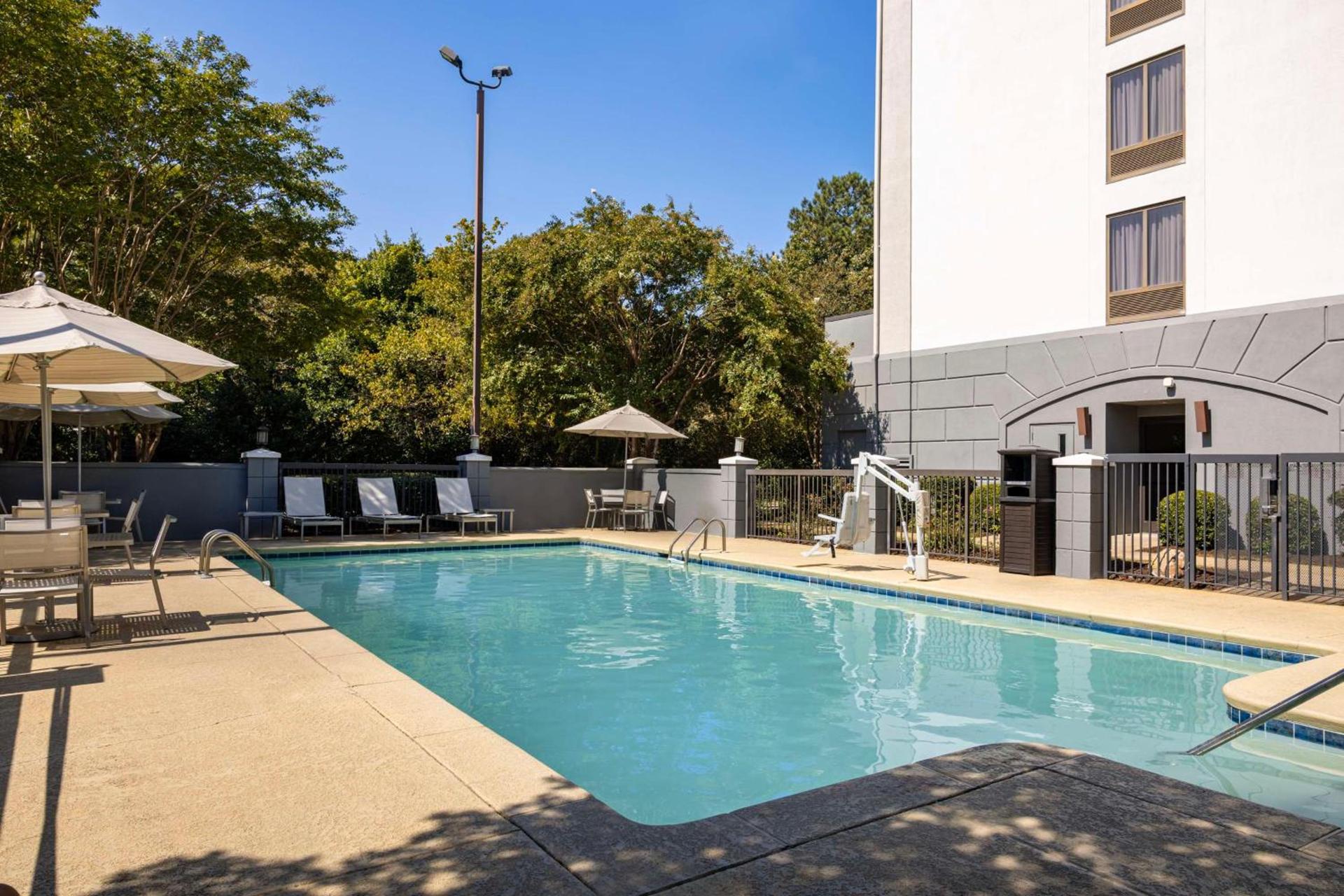 Hyatt Place Atlanta Airport South photo 8