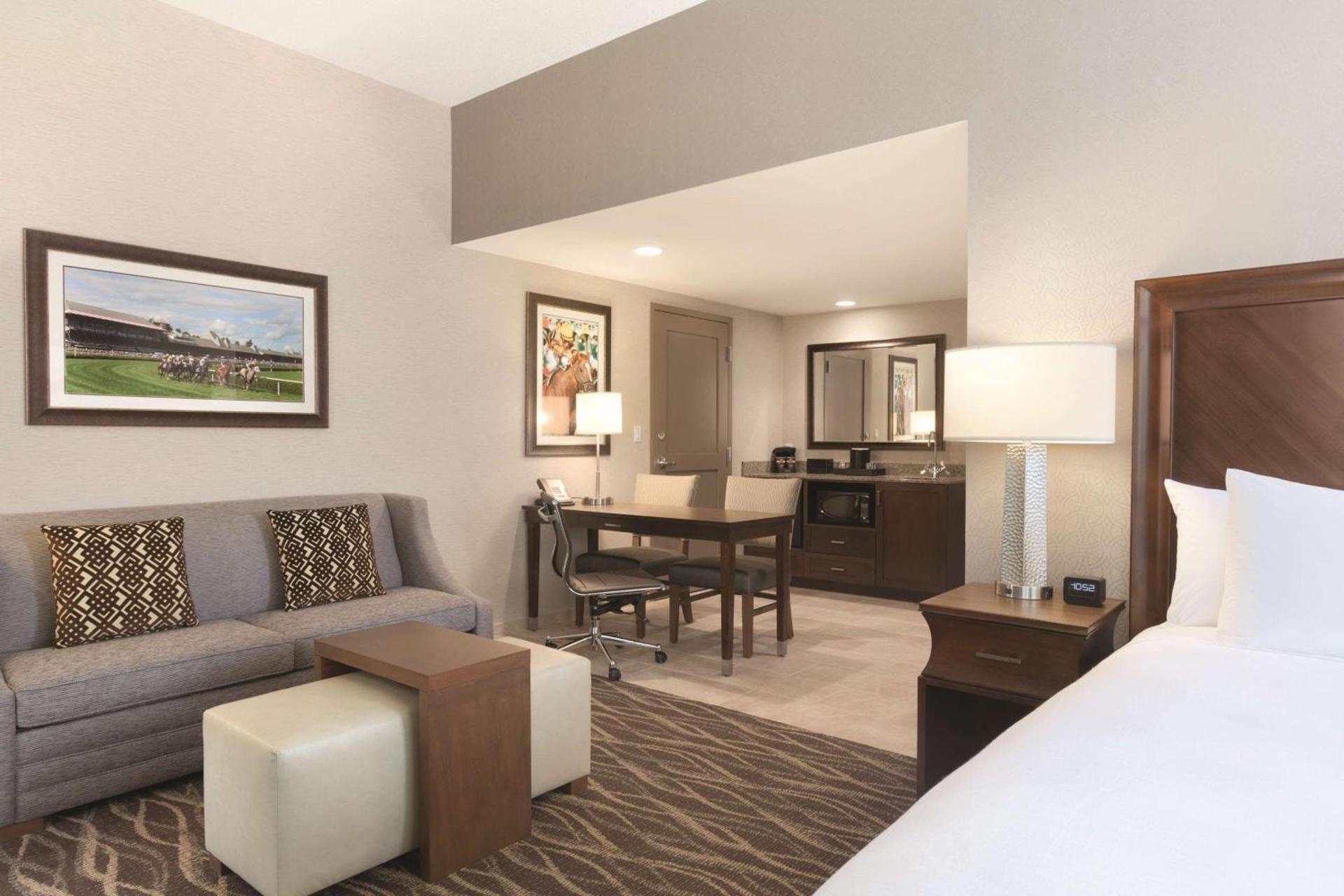 Embassy Suites Saratoga Springs photo 26