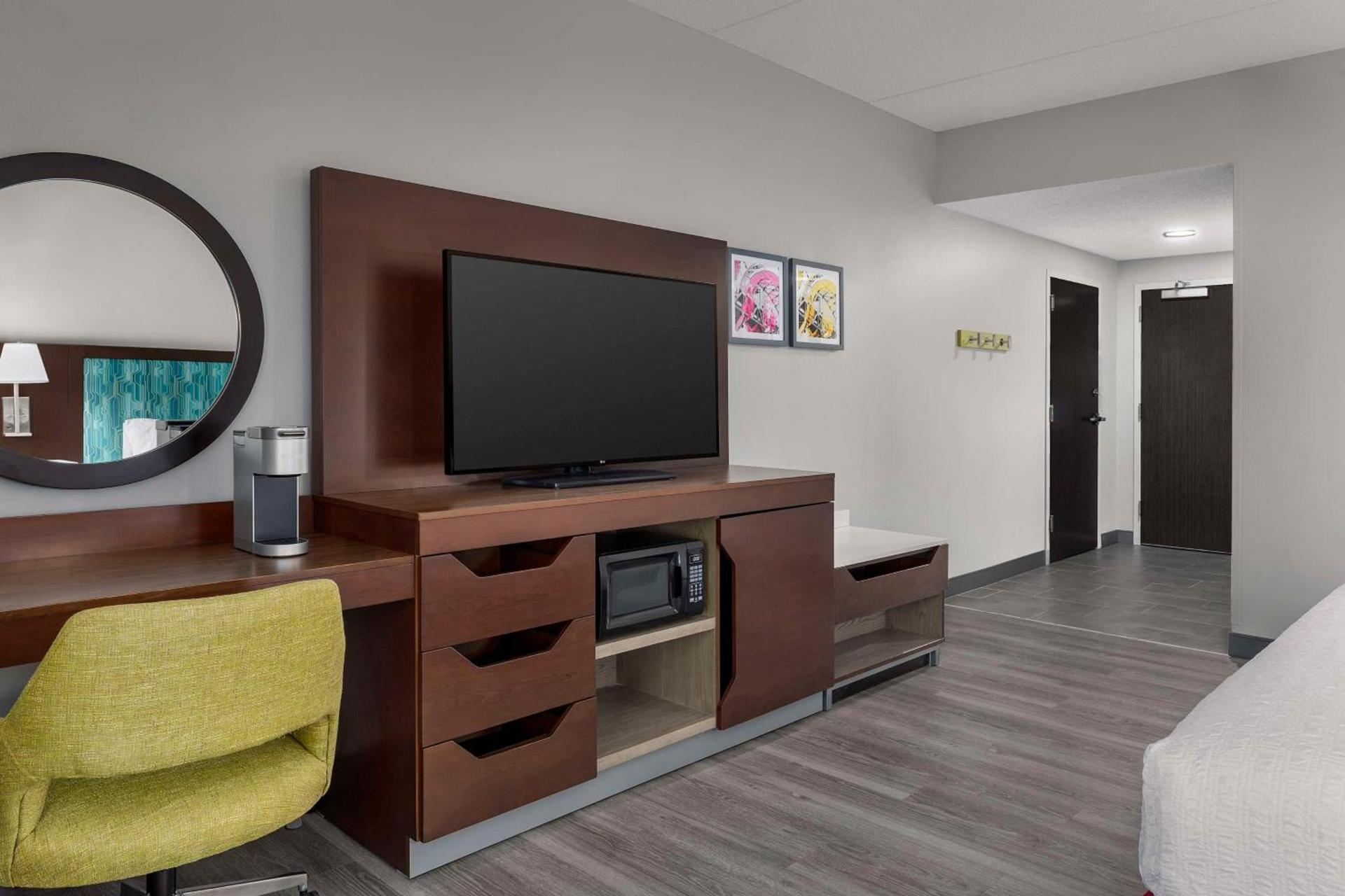 Hampton Inn Birmingham I-65/Lakeshore Drive photo 16
