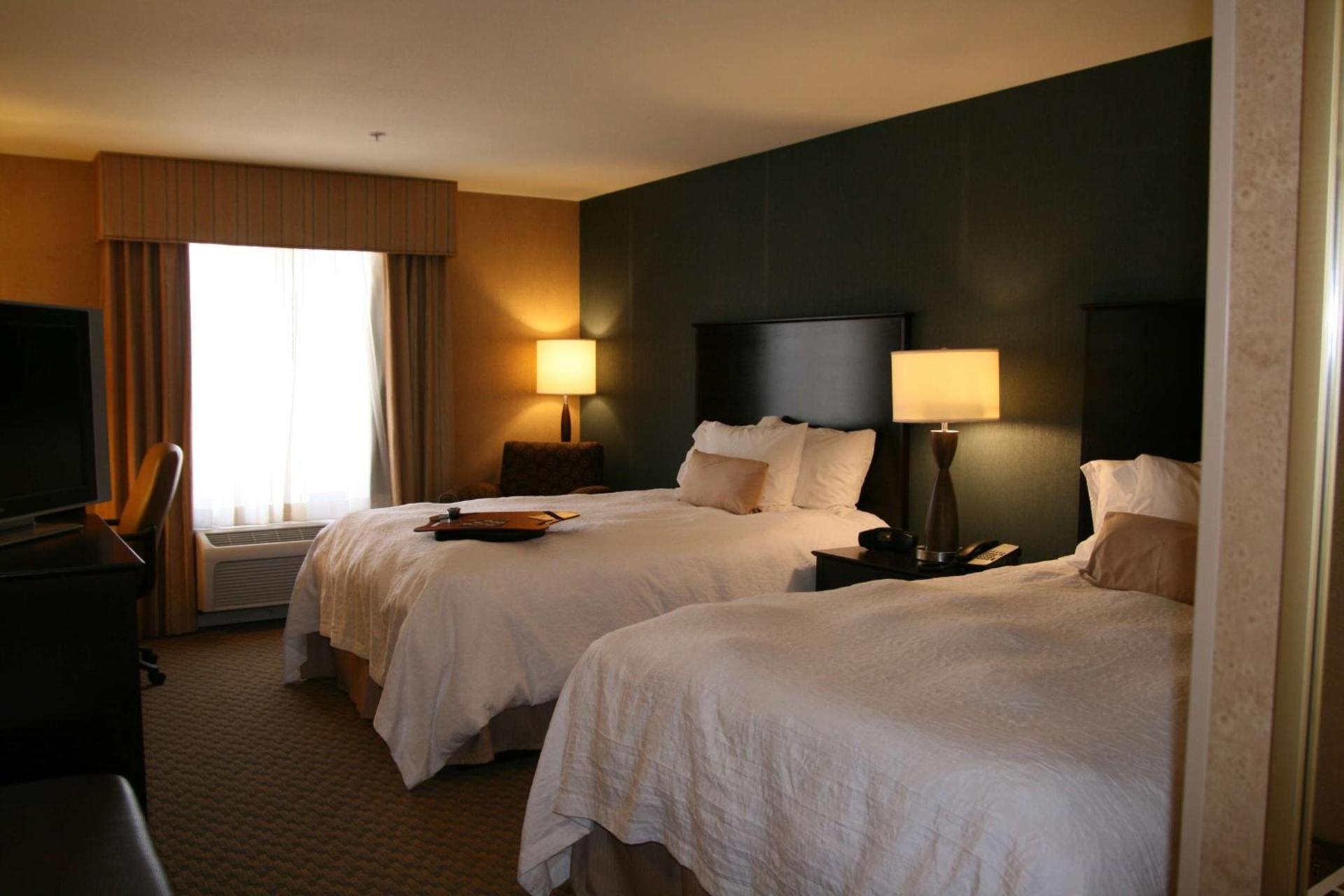 Hampton Inn and Suites Barstow photo 6