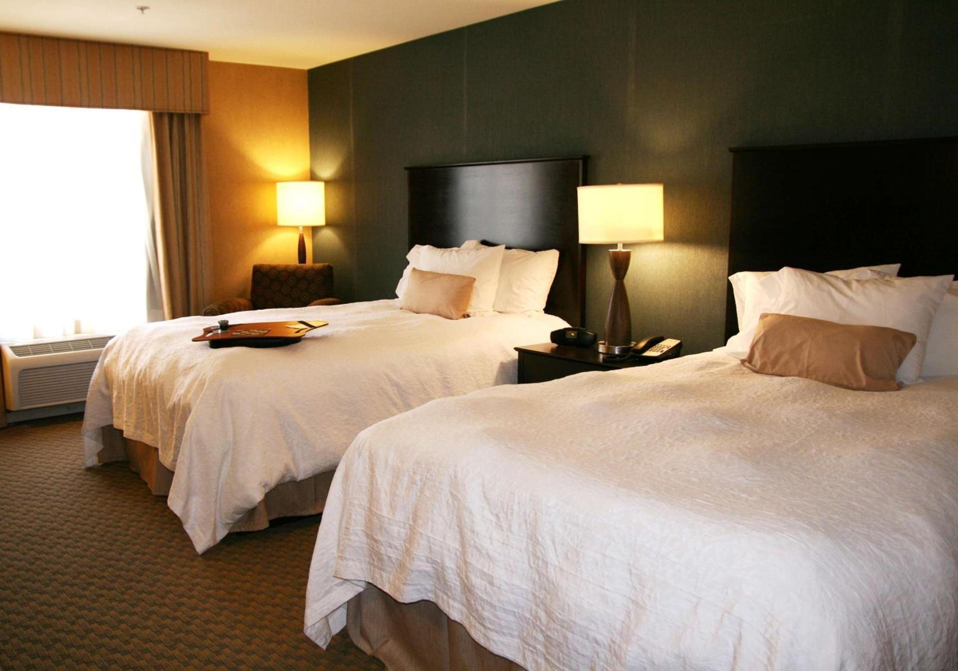 Hampton Inn and Suites Barstow photo 15