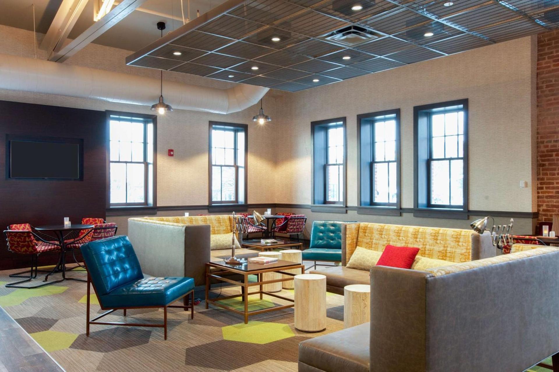 Hilton Garden Inn Burlington Downtown photo 9