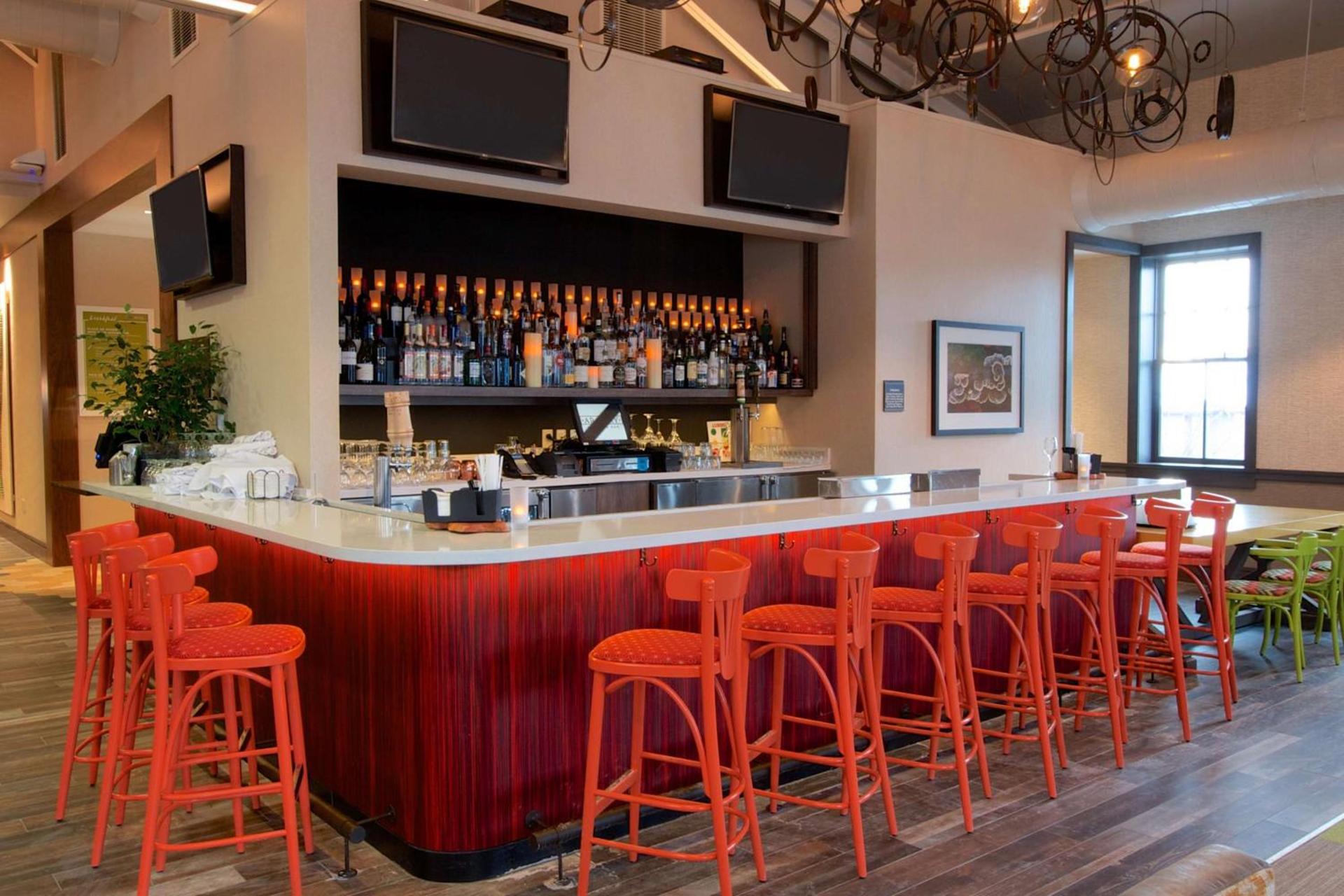 Hilton Garden Inn Burlington Downtown photo 11