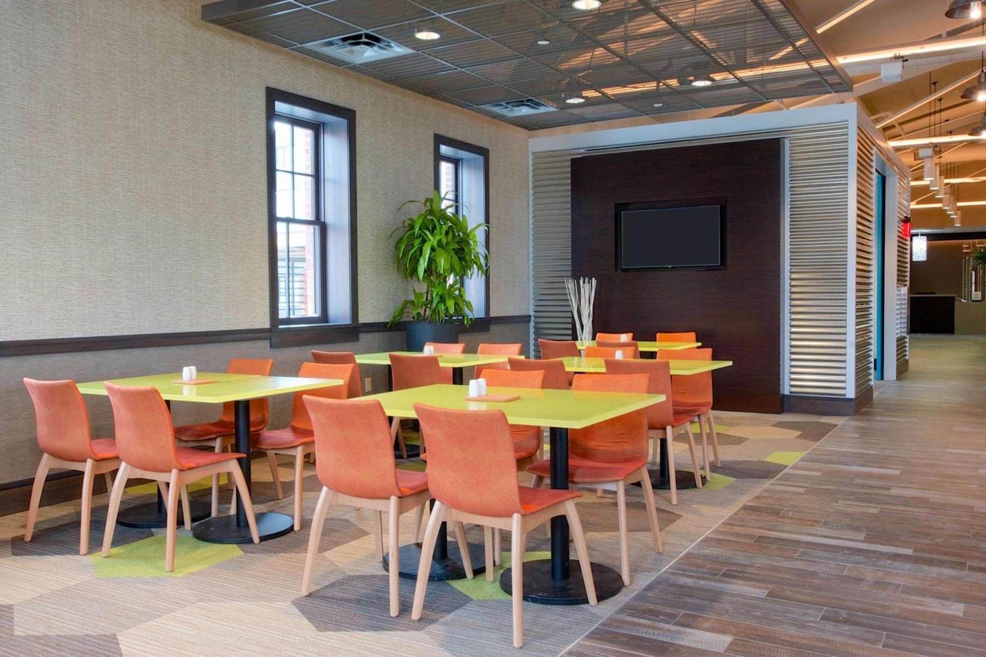 Hilton Garden Inn Burlington Downtown photo 14