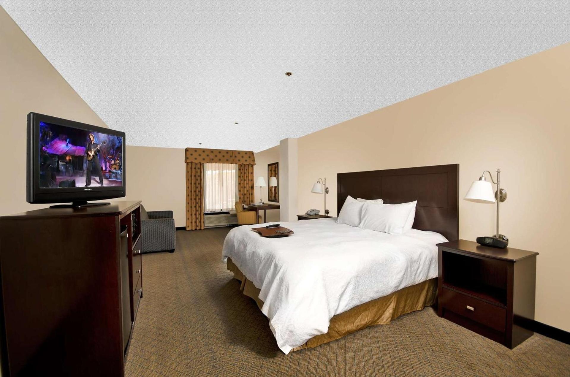 Hampton Inn Asheboro photo 6