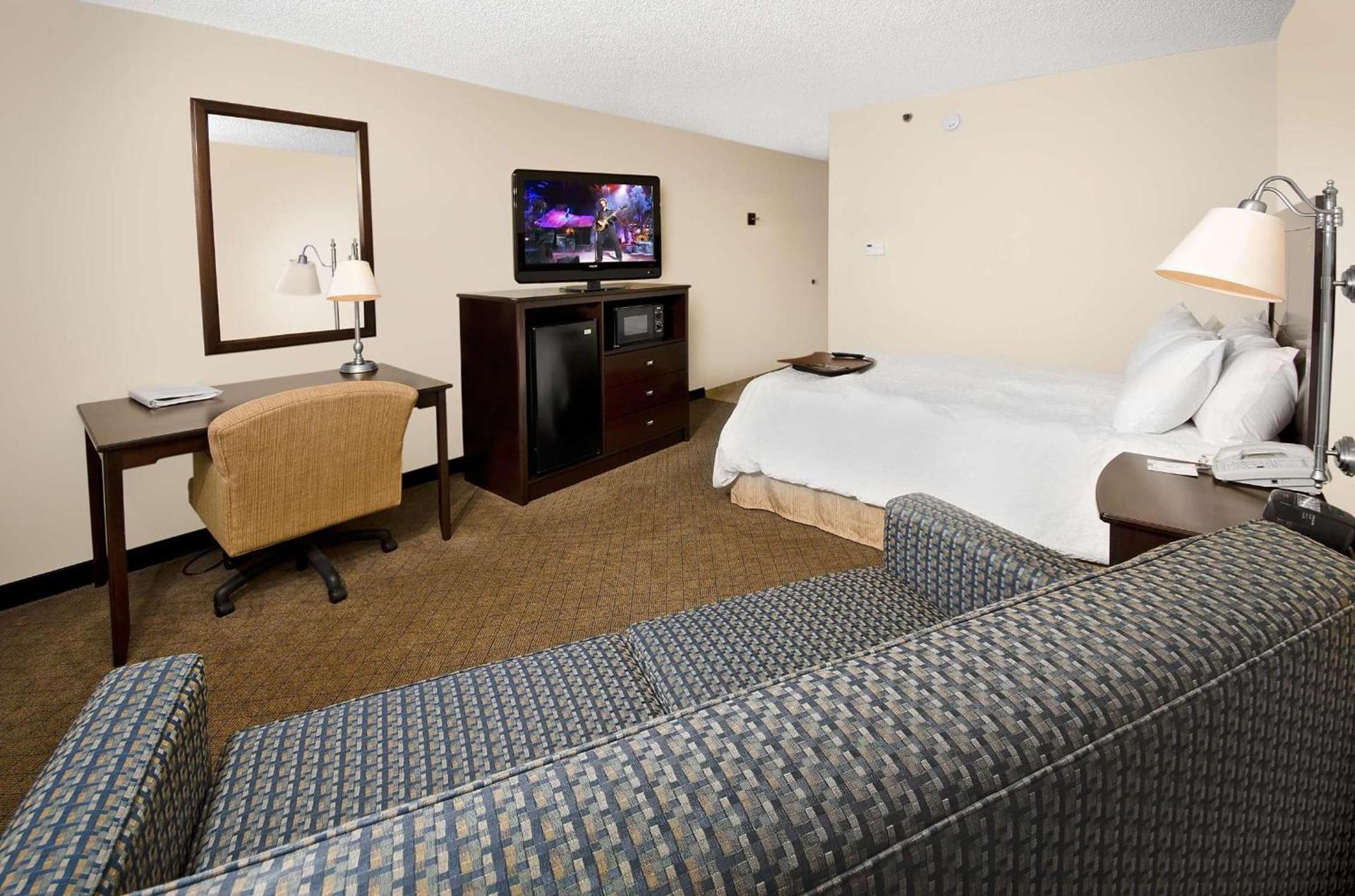 Hampton Inn Asheboro photo 10