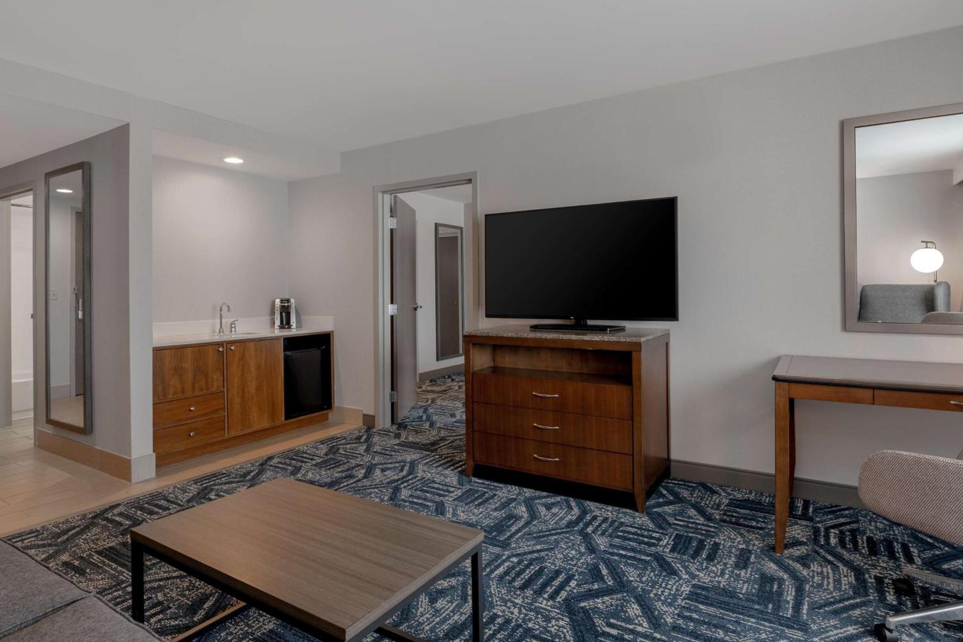 Hilton Garden Inn Burlington Downtown photo 35