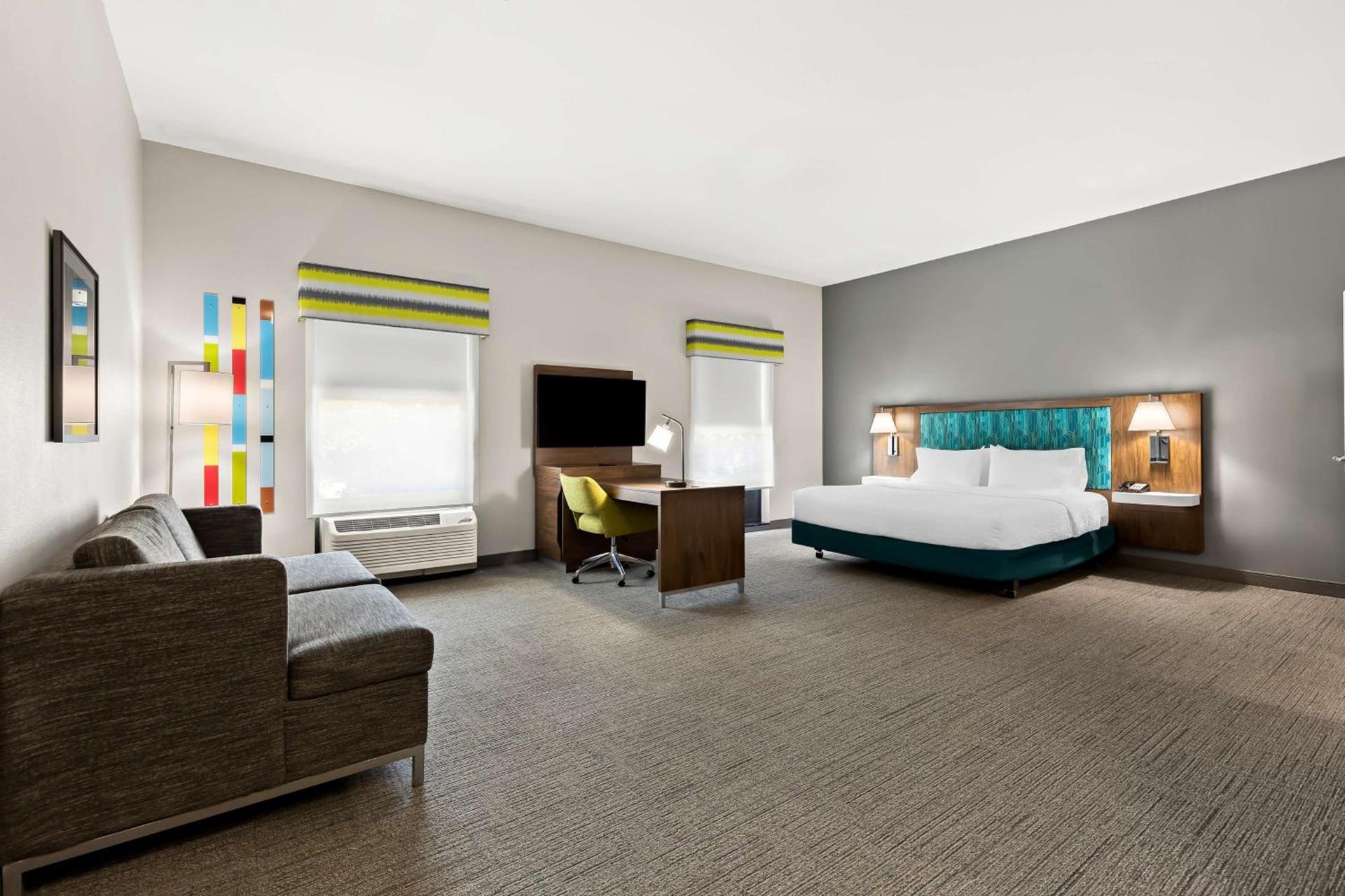 Hampton Inn & Suites Canton photo 22