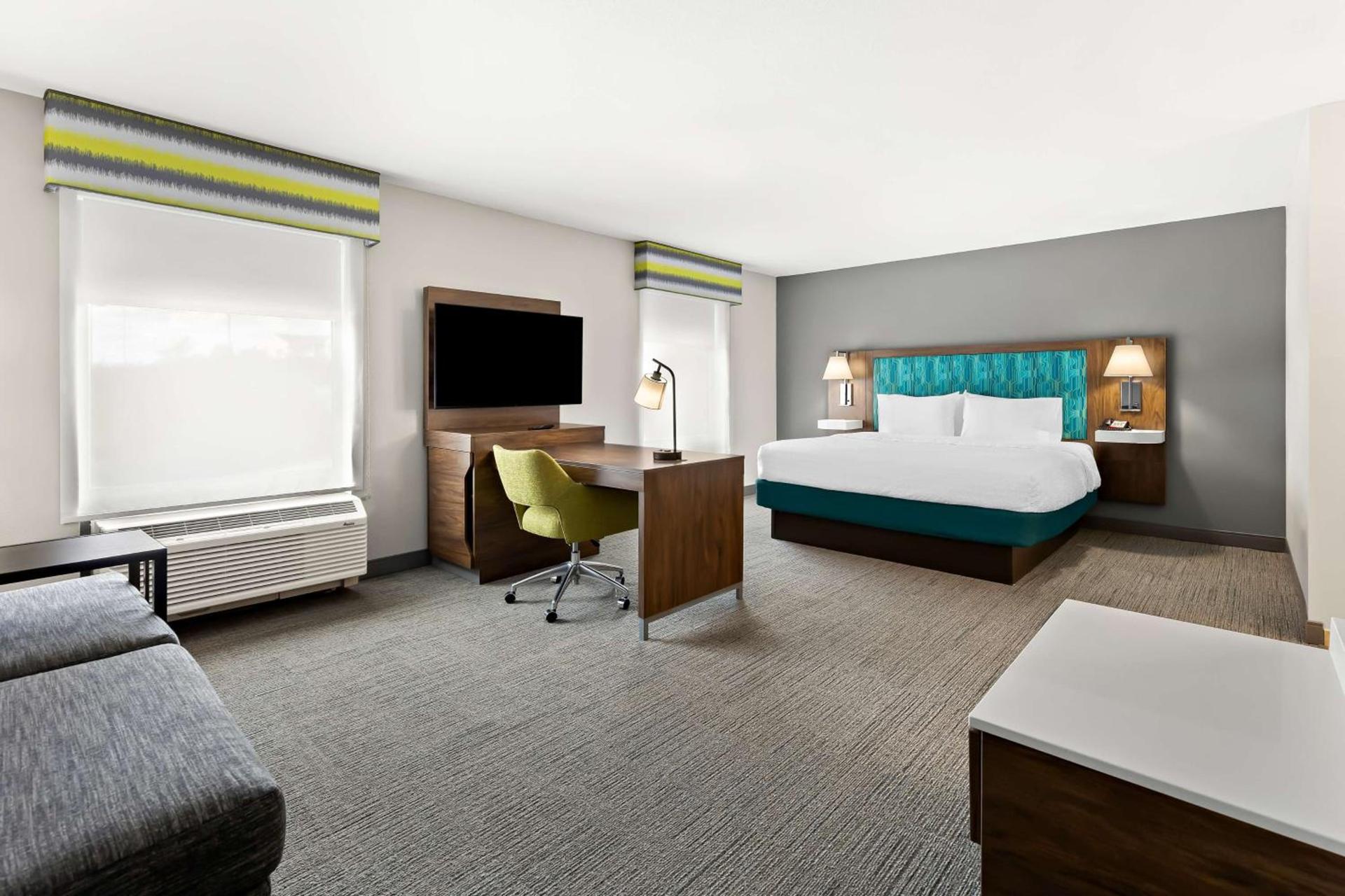 Hampton Inn & Suites Canton photo 25