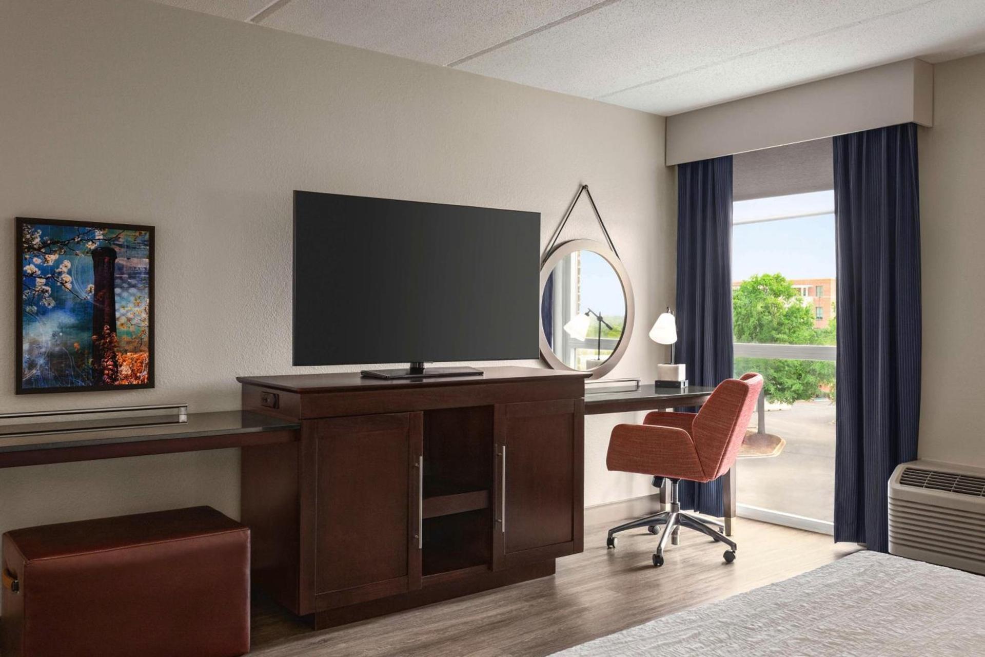 Hampton Inn Columbia-Downtown Historic District photo 27