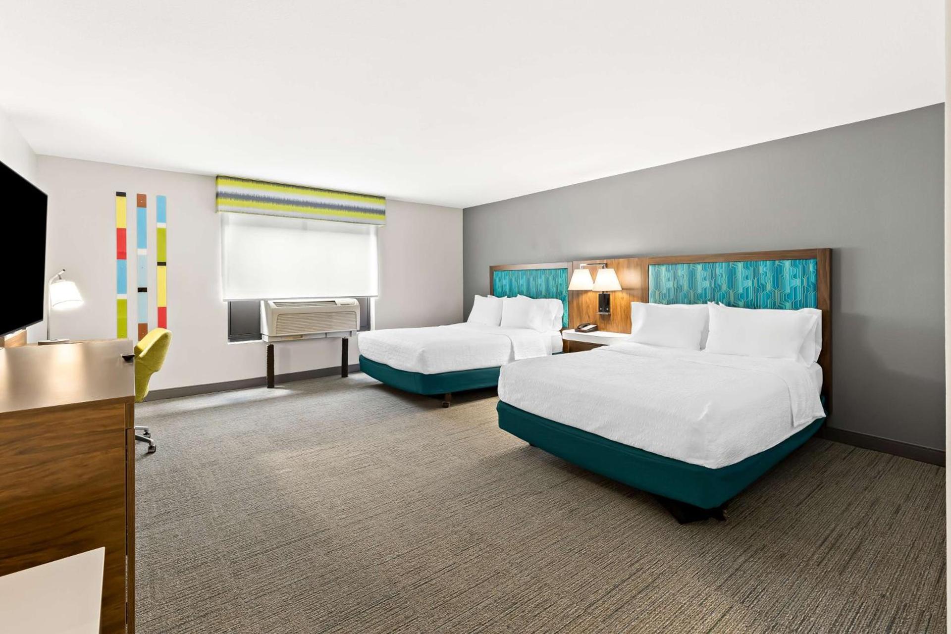 Hampton Inn & Suites Canton photo 28