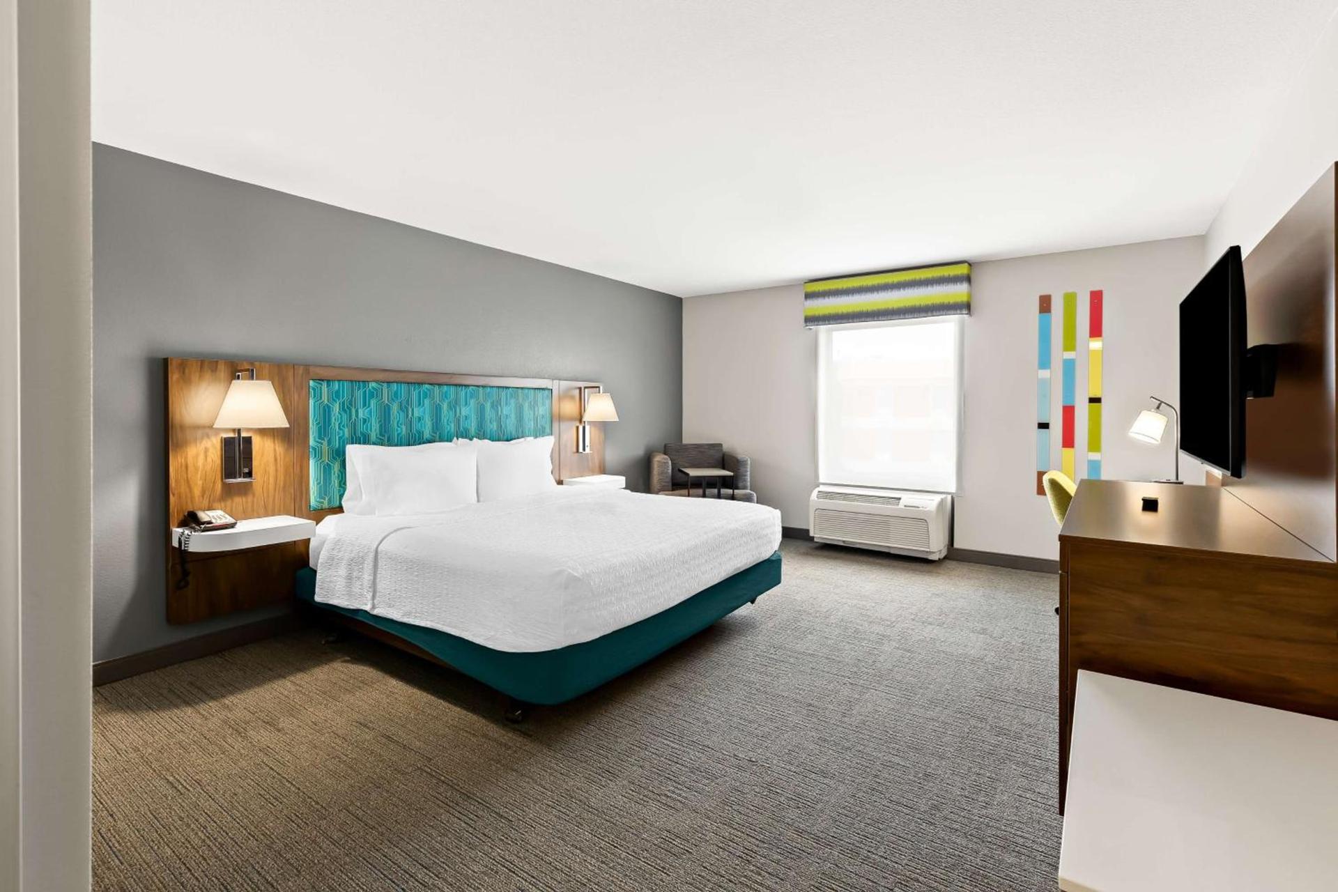 Hampton Inn & Suites Canton photo 29