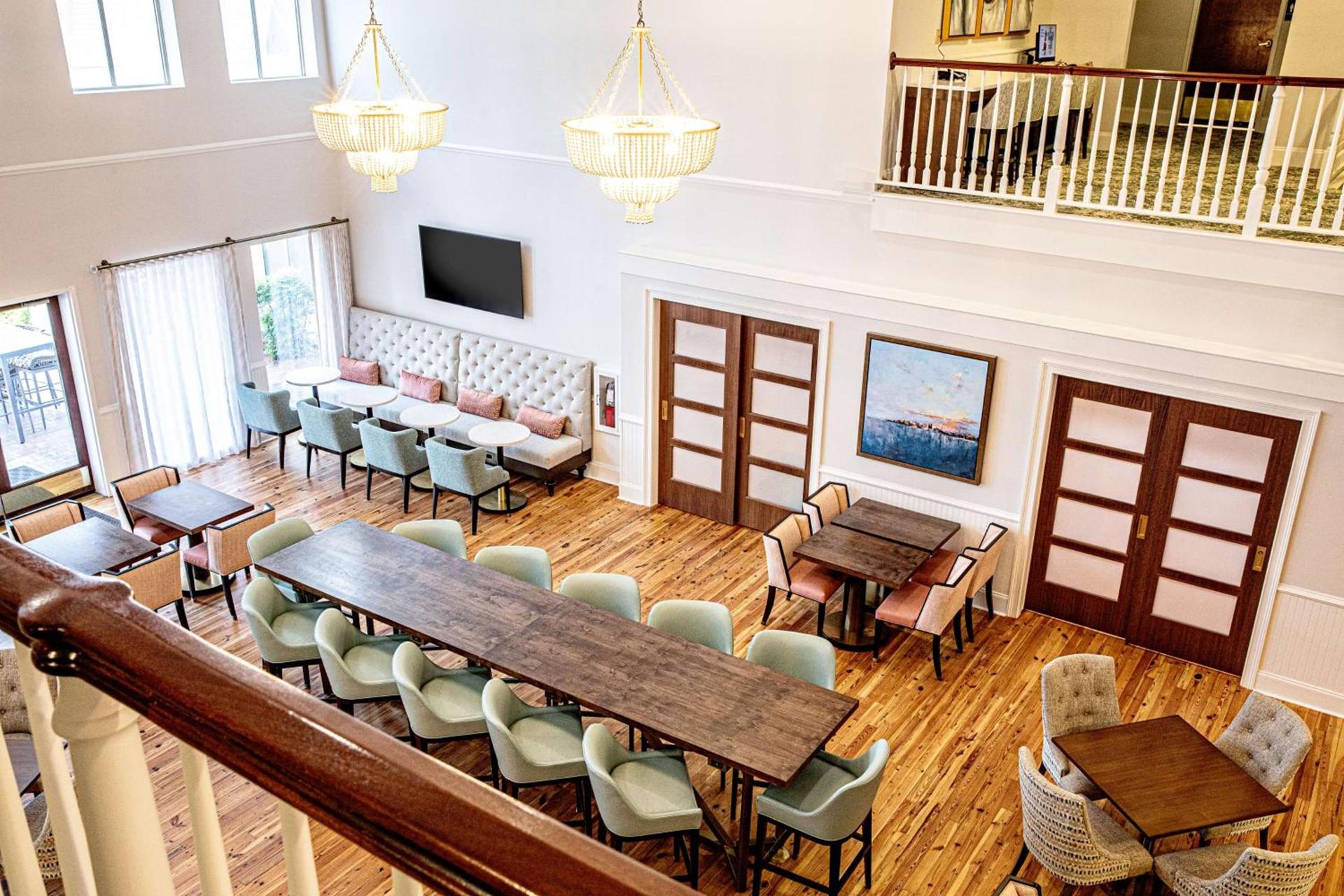 Hampton Inn & Suites Charleston-West Ashley photo 14