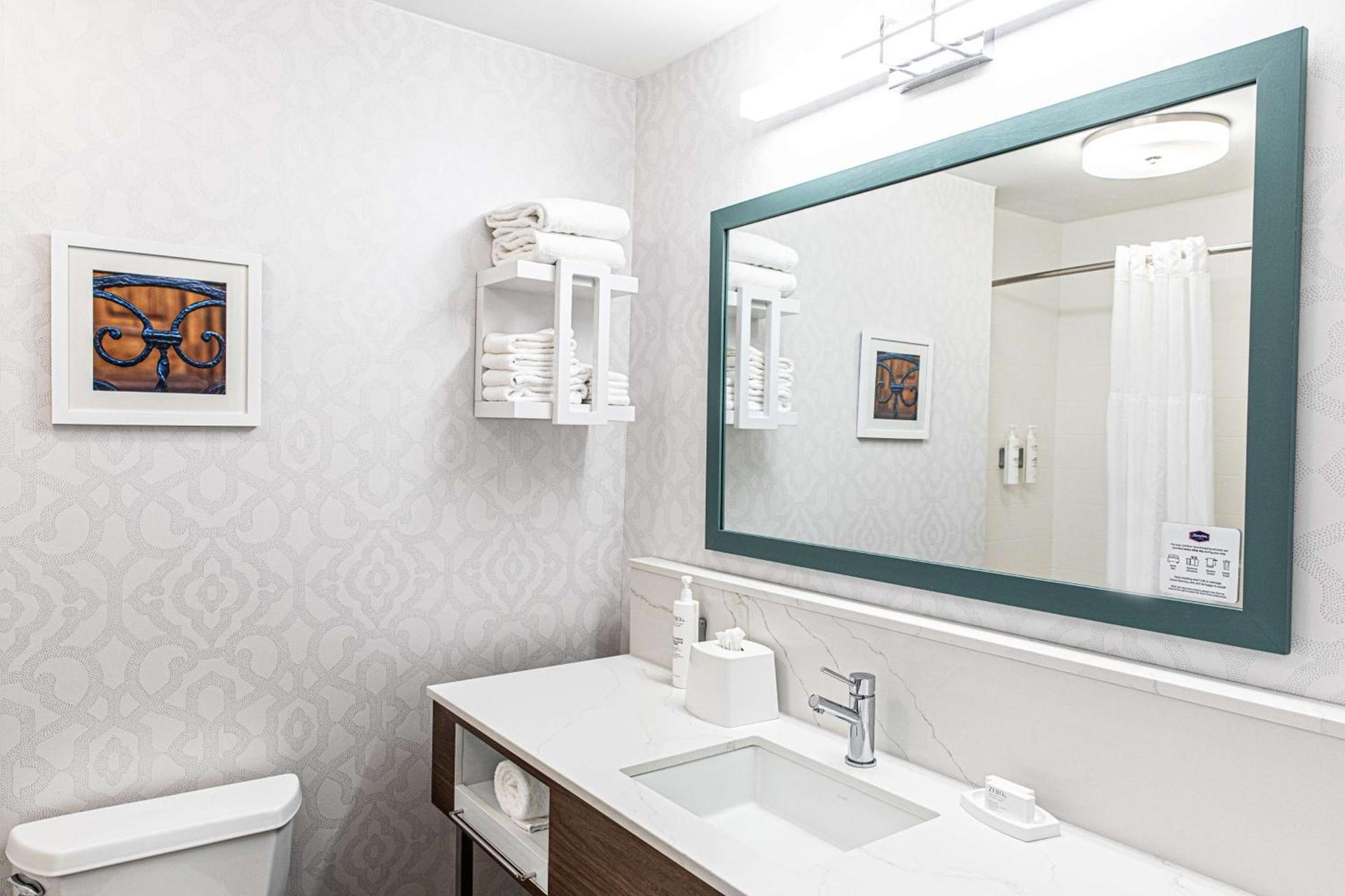 Hampton Inn & Suites Charleston-West Ashley photo 45
