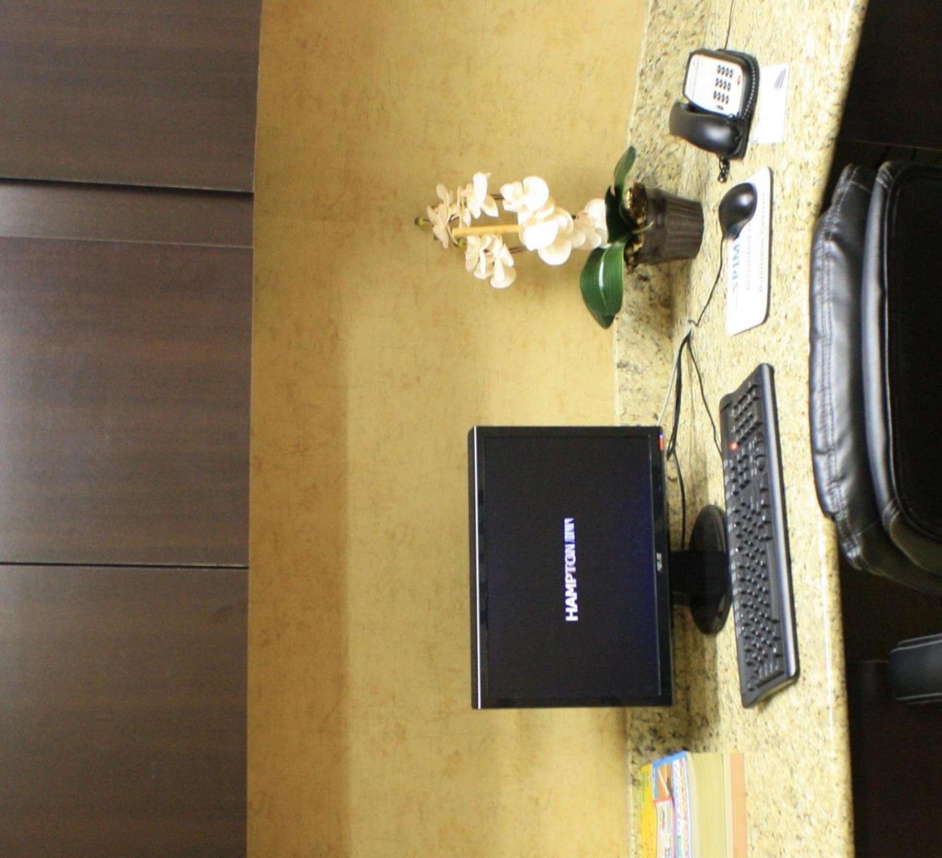 Hampton Inn & Suites Dallas-Arlington North-Entertainment District photo 15
