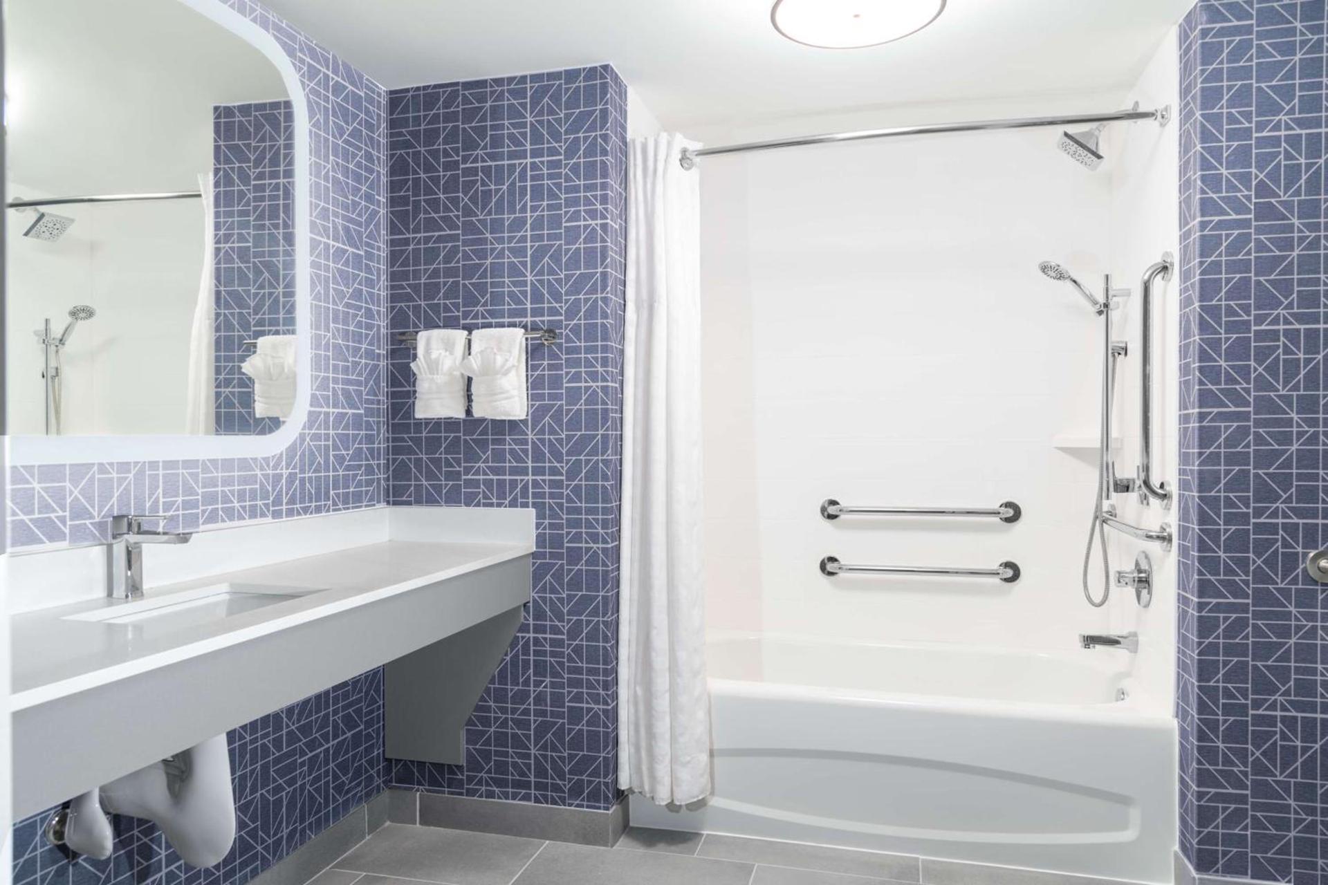 Homewood Suites by Hilton Detroit-Troy photo 28