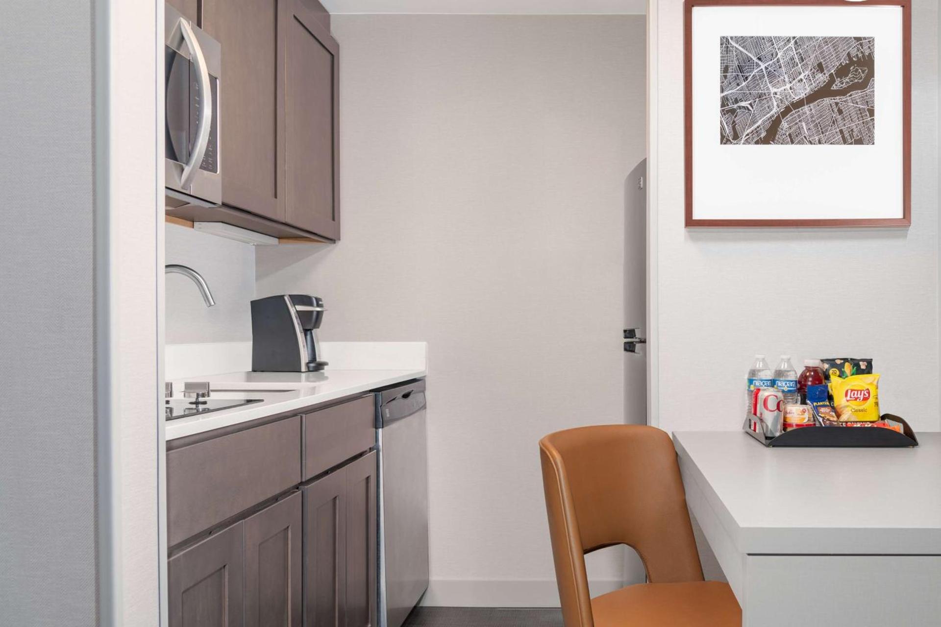 Homewood Suites by Hilton Detroit-Troy photo 41