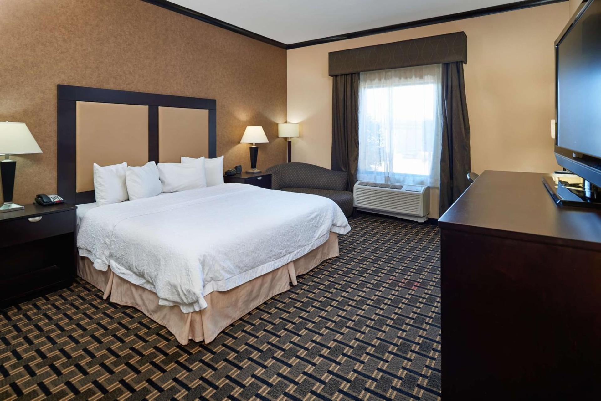 Hampton Inn & Suites Longview North photo 12