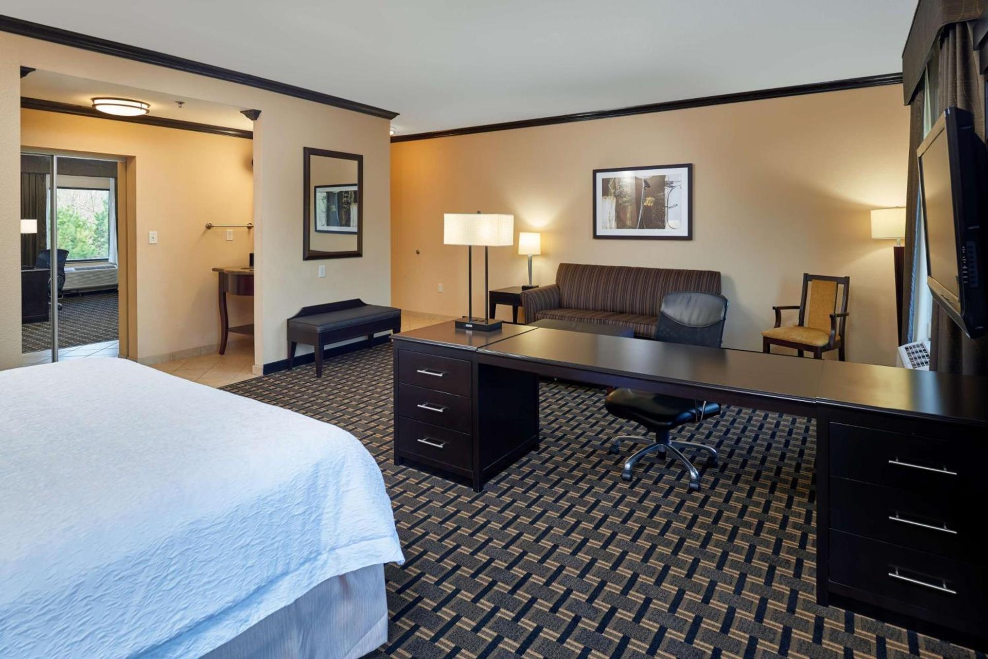 Hampton Inn & Suites Longview North photo 27