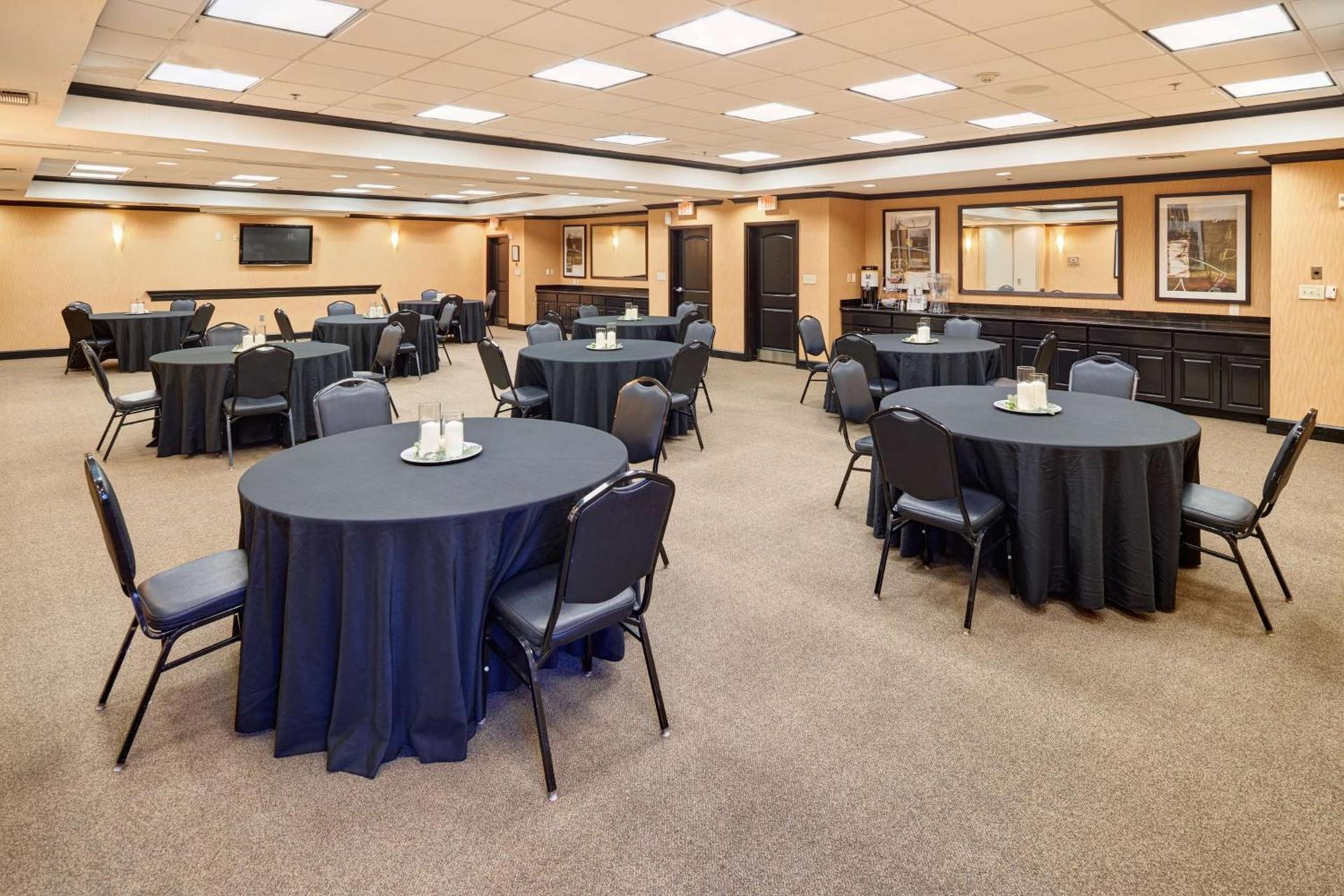 Hampton Inn & Suites Longview North photo 30