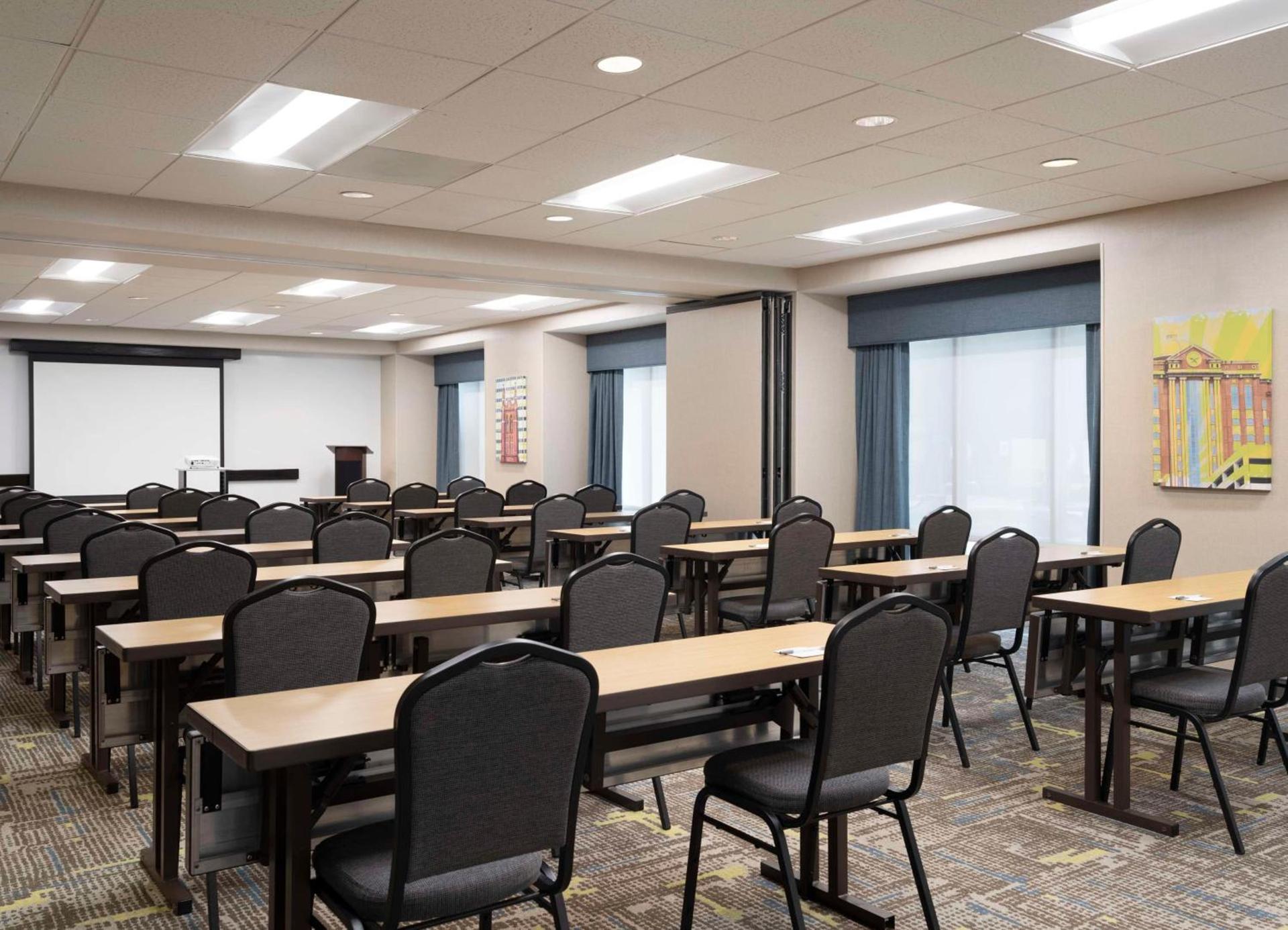 Hampton Inn Houston Near the Galleria photo 26