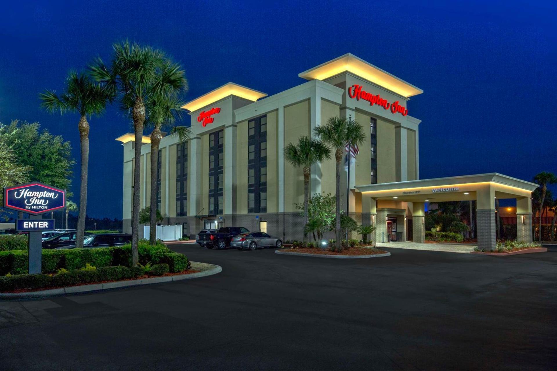 Hampton Inn Orlando-Maingate South photo 2