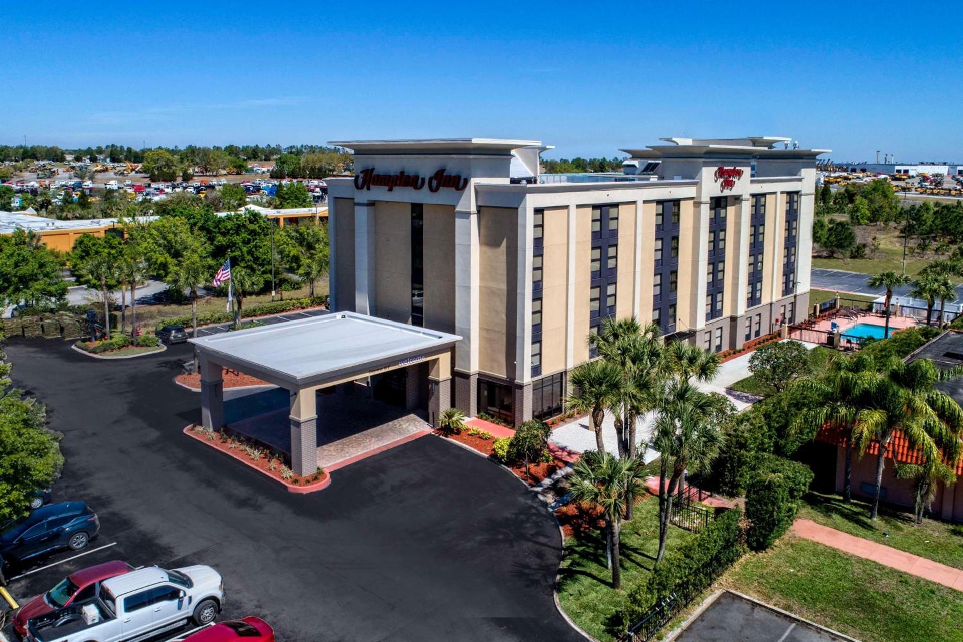 Hampton Inn Orlando-Maingate South photo 3