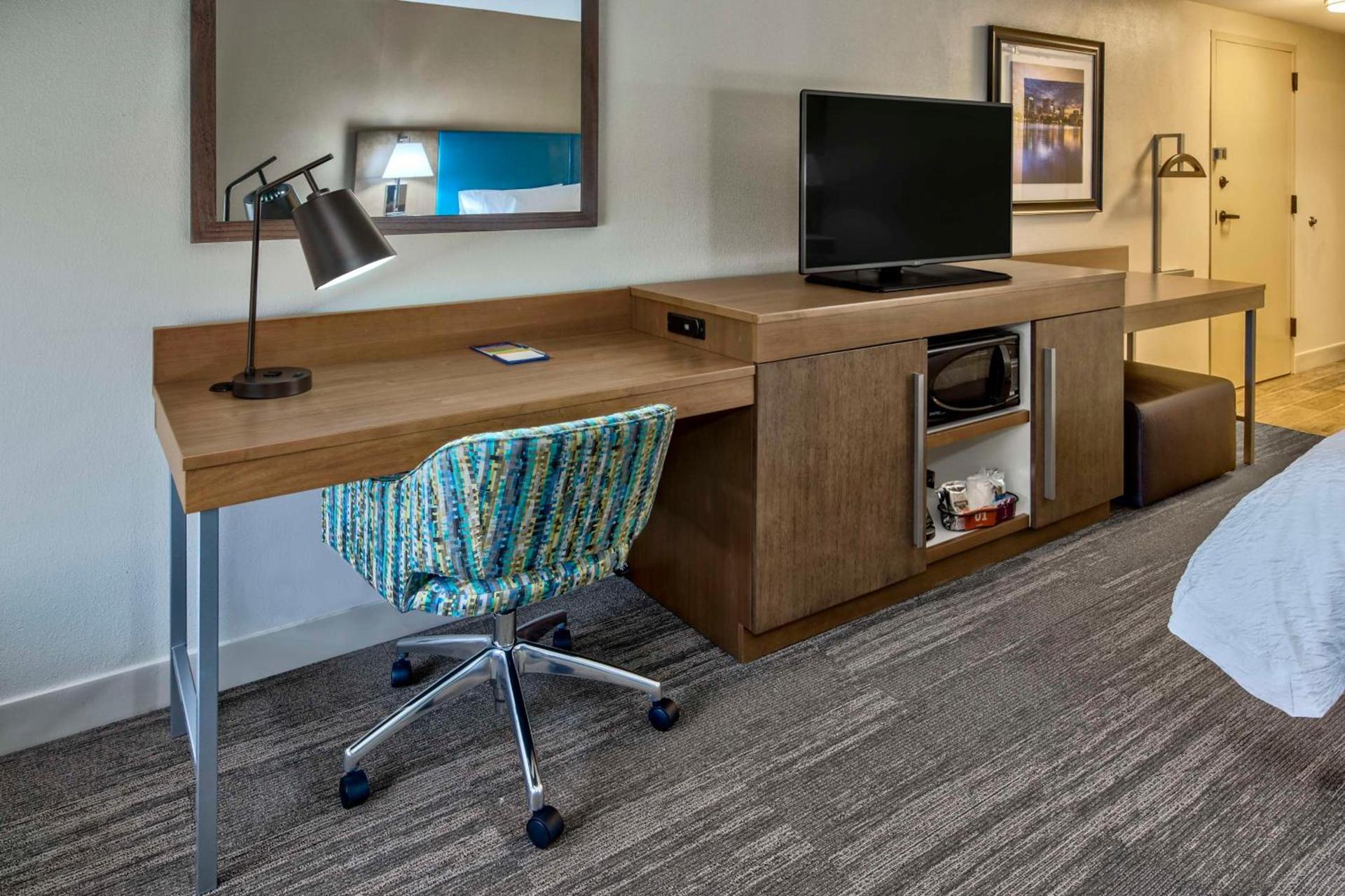 Hampton Inn Orlando-Maingate South photo 18