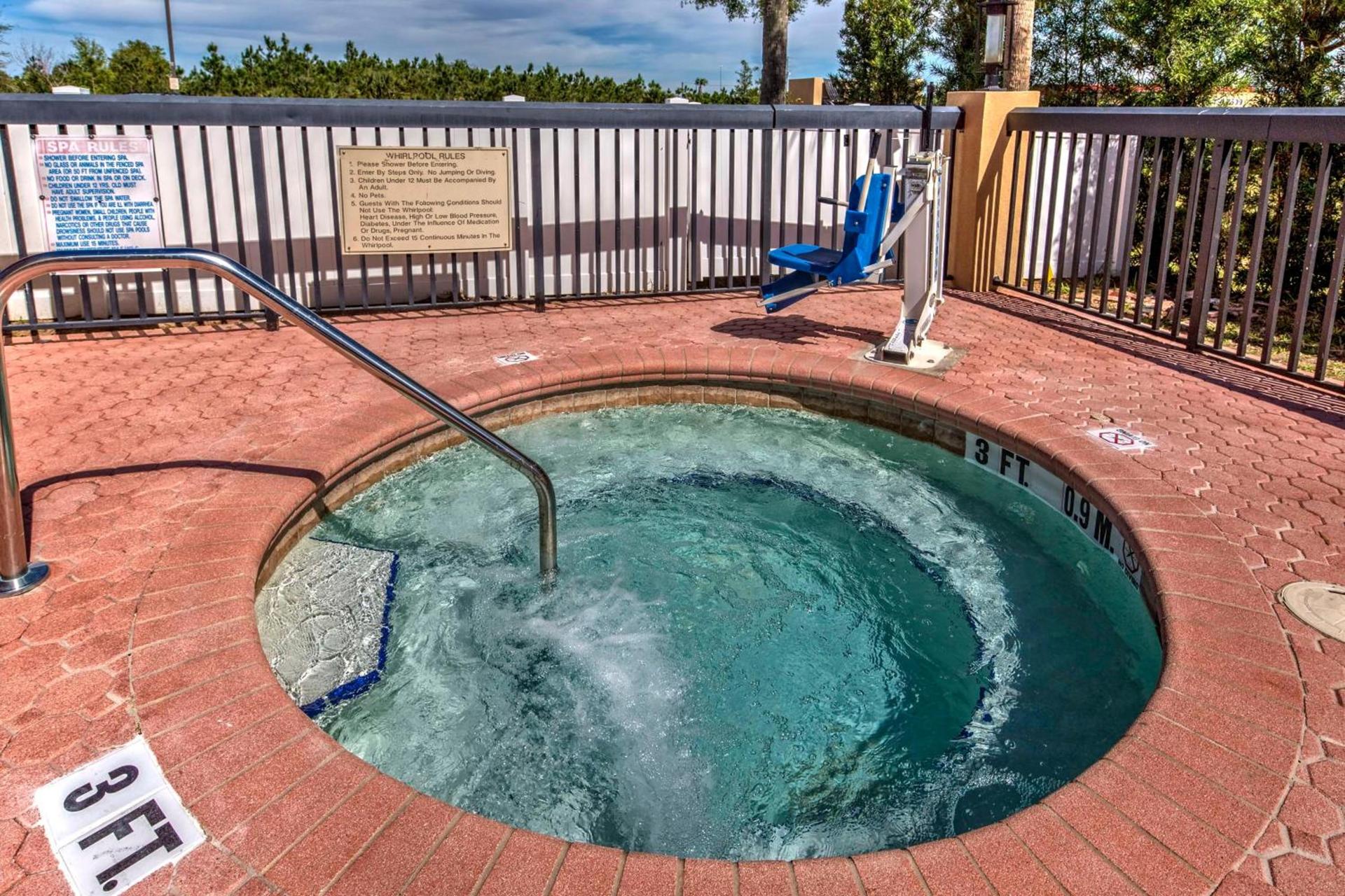 Hampton Inn Orlando-Maingate South photo 22