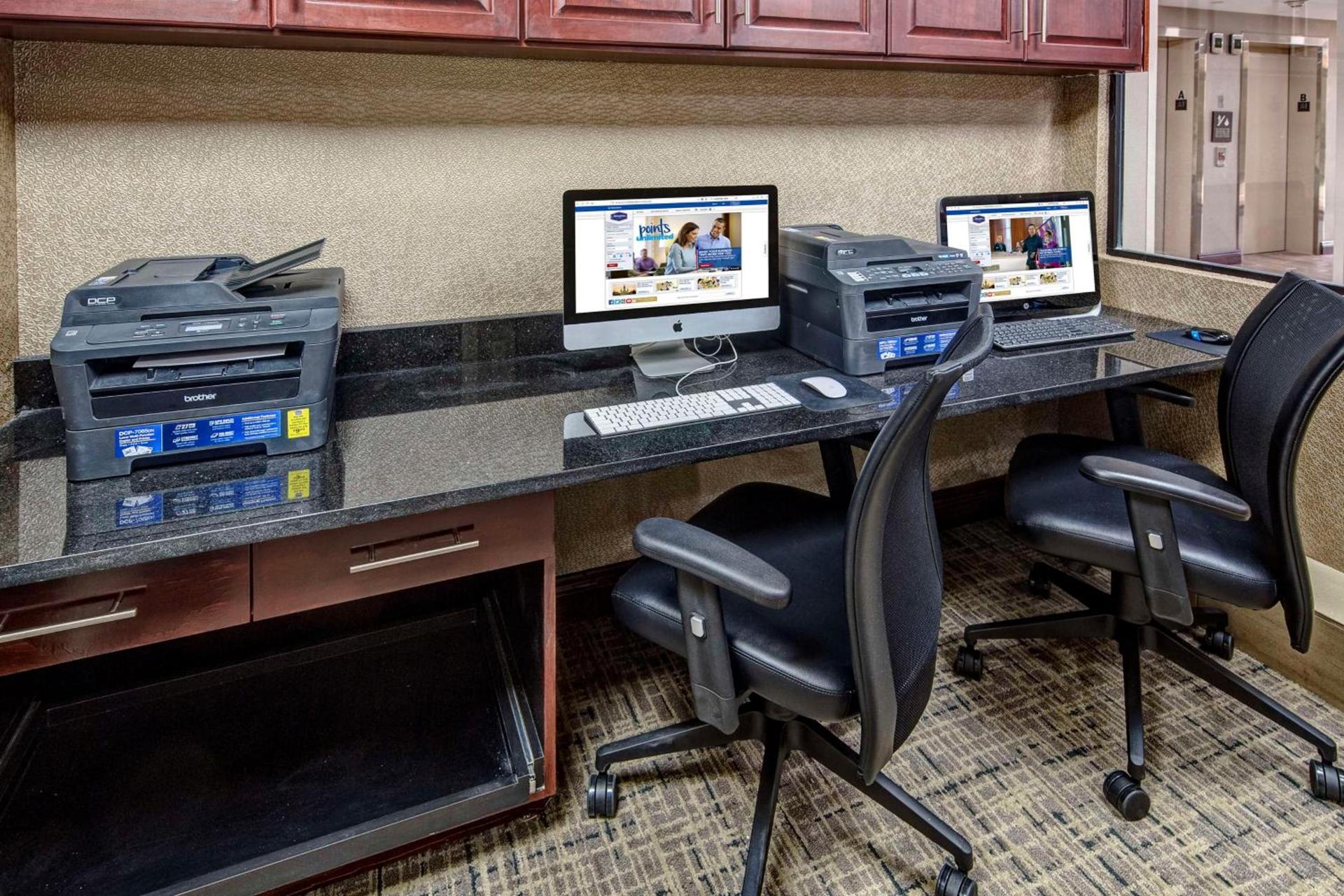 Hampton Inn Orlando-Maingate South photo 23