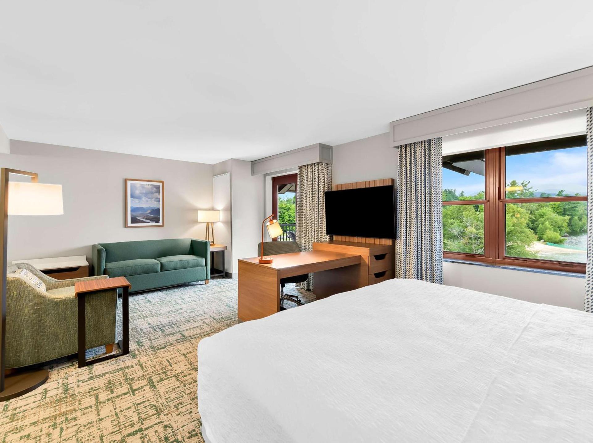 Hampton Inn & Suites Lake Placid photo 44