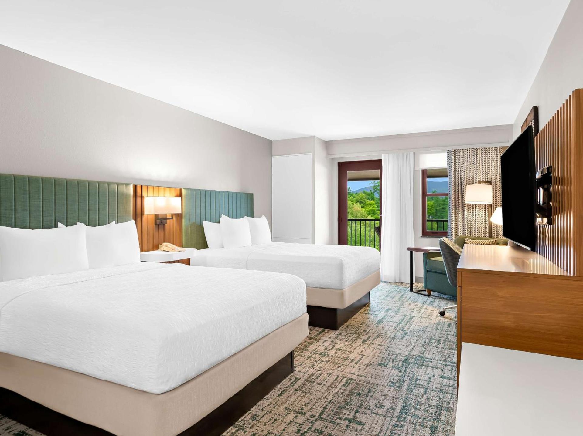 Hampton Inn & Suites Lake Placid photo 47