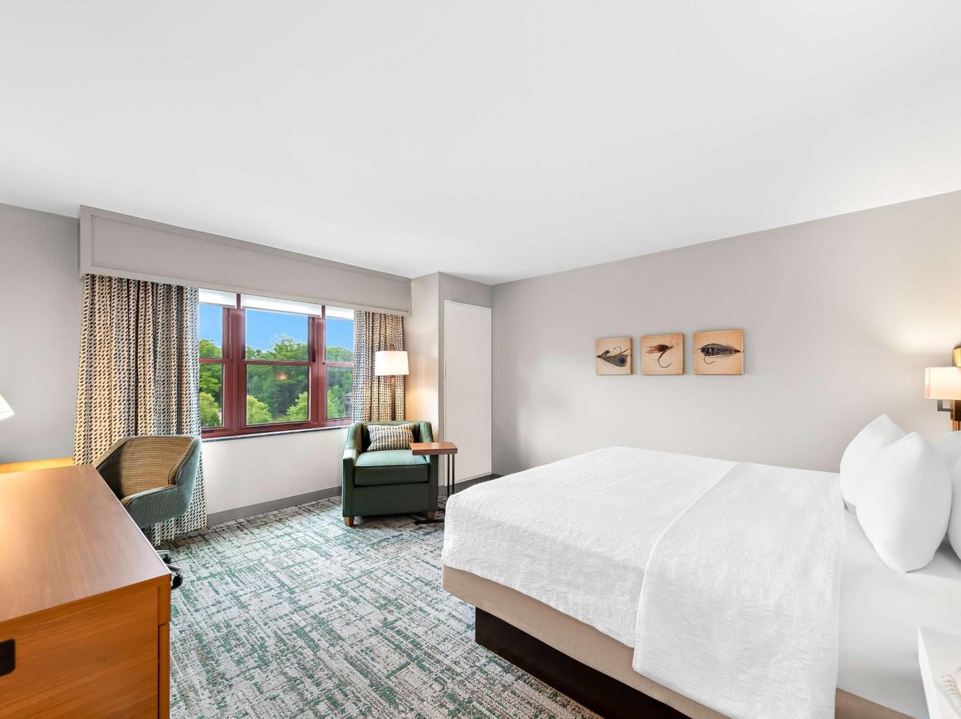Hampton Inn & Suites Lake Placid photo 48