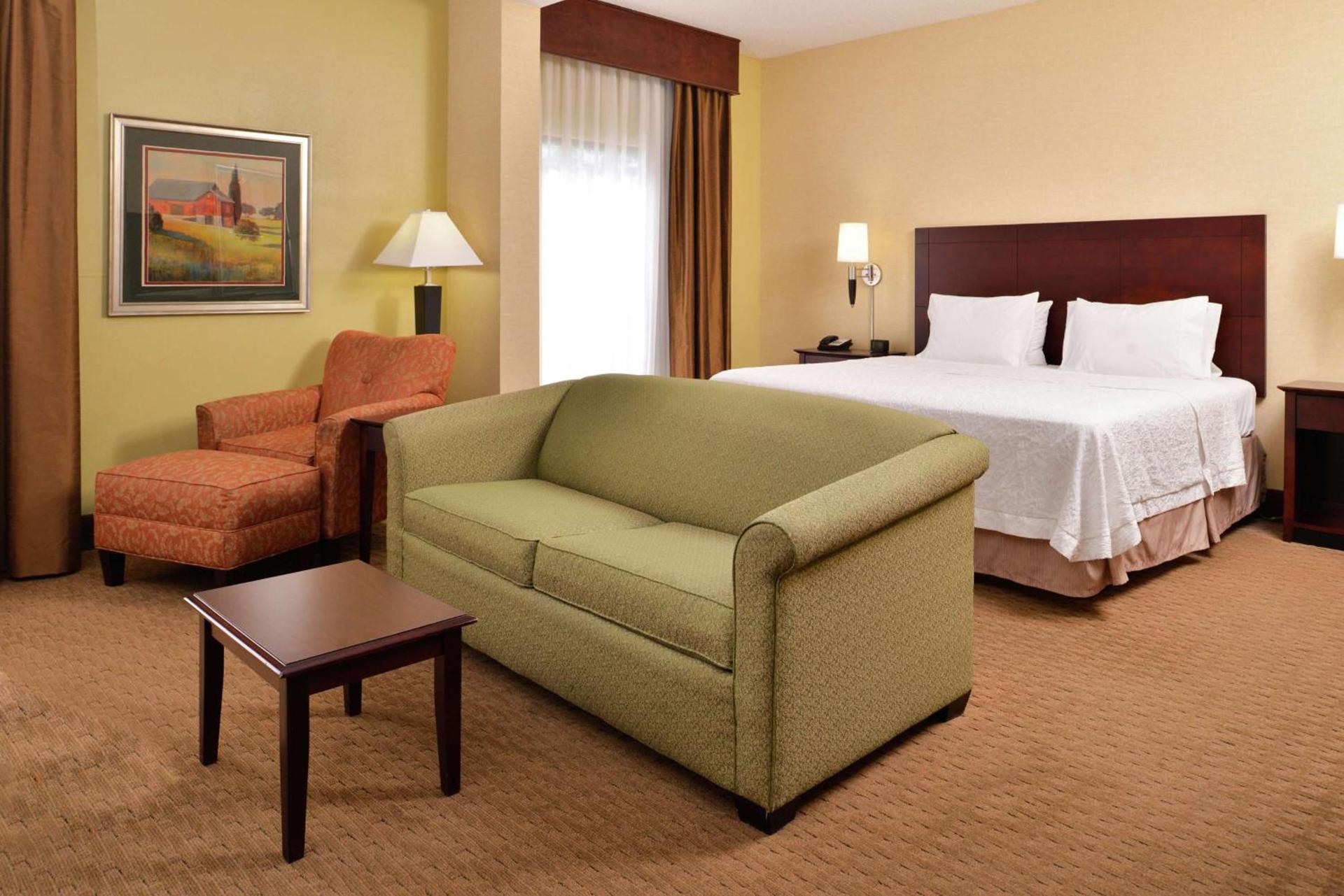 Hampton Inn Staunton photo 39