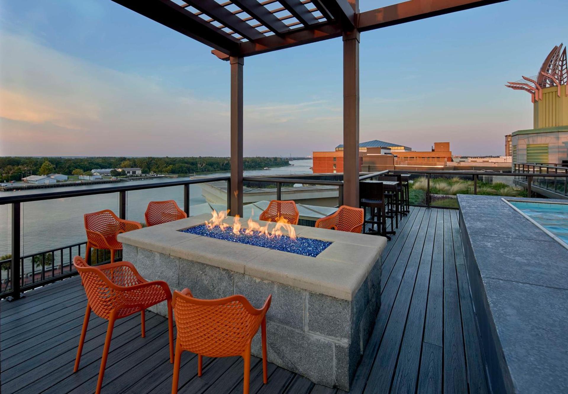 Homewood Suites Savannah Historic District/Riverfront photo 3