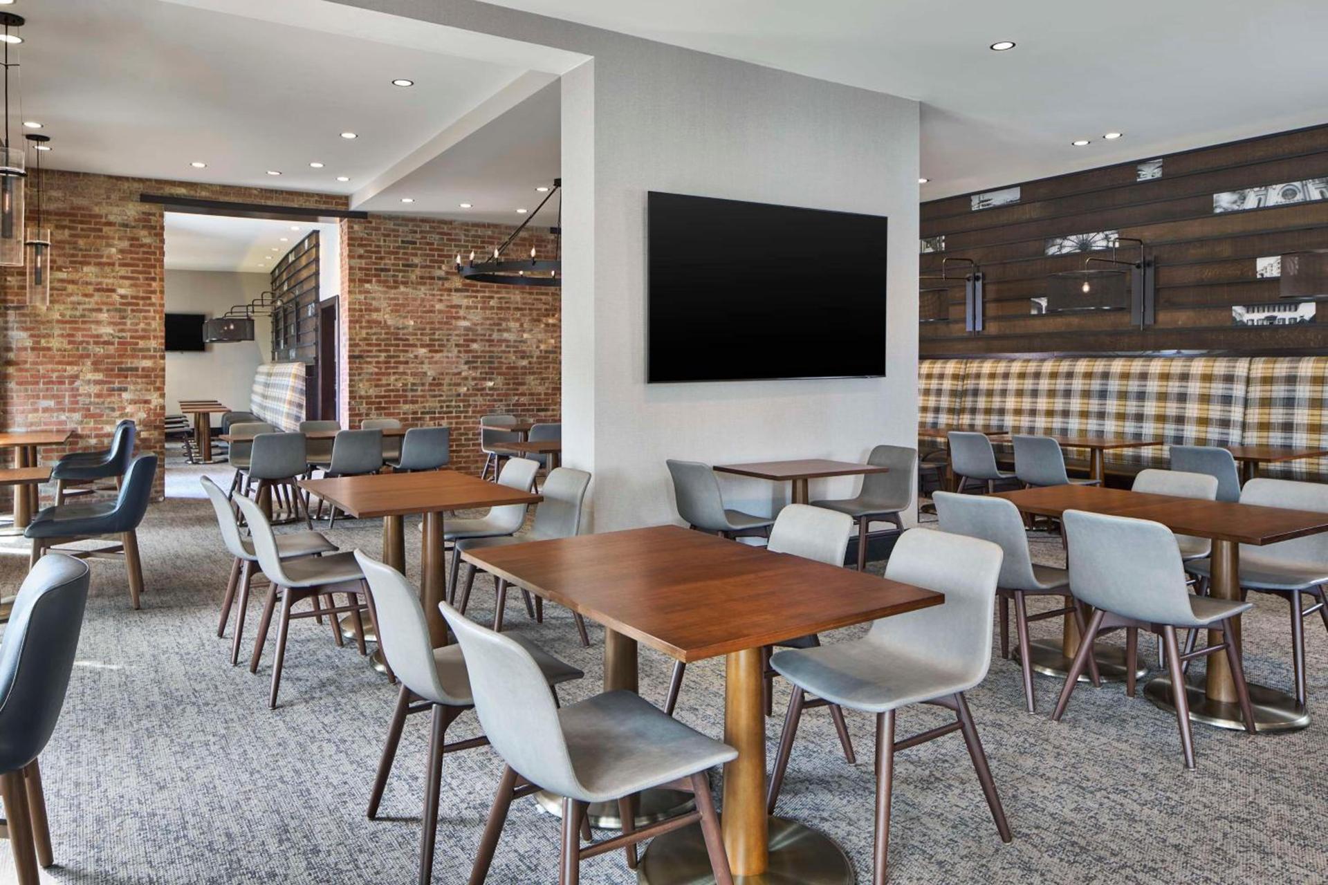 Homewood Suites Savannah Historic District/Riverfront photo 17