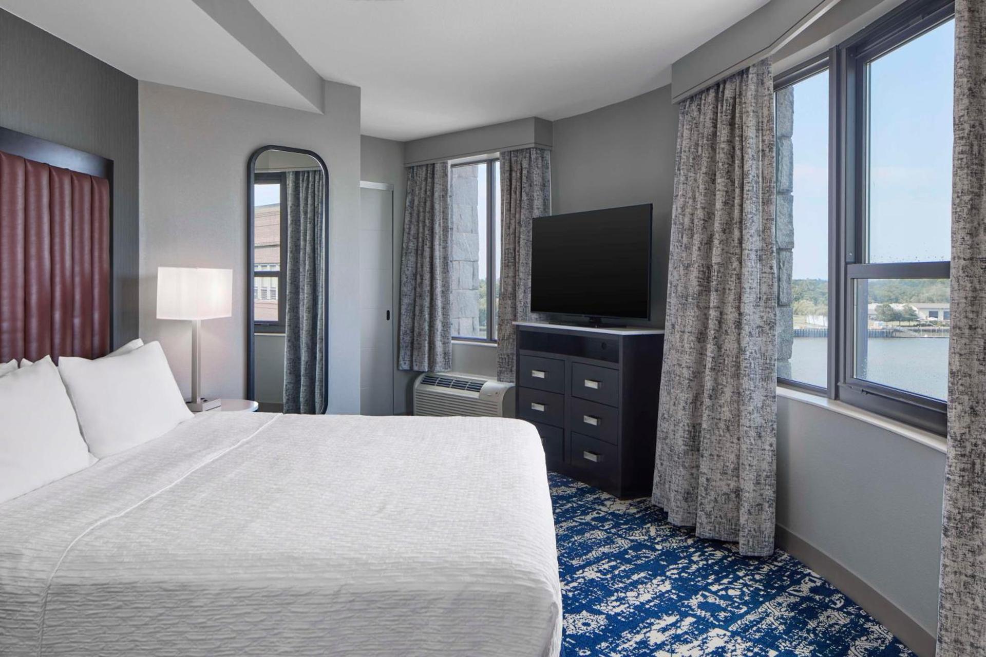 Homewood Suites Savannah Historic District/Riverfront photo 21