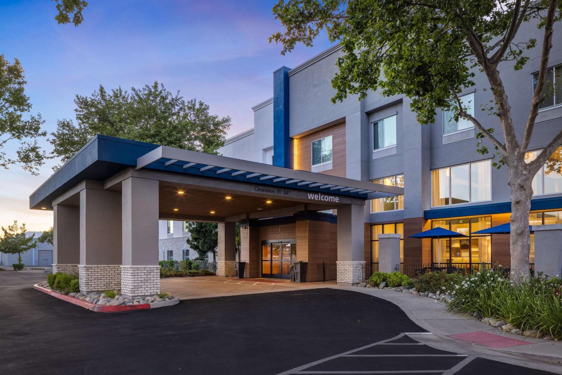Hampton Inn & Suites Yuba City photo 3