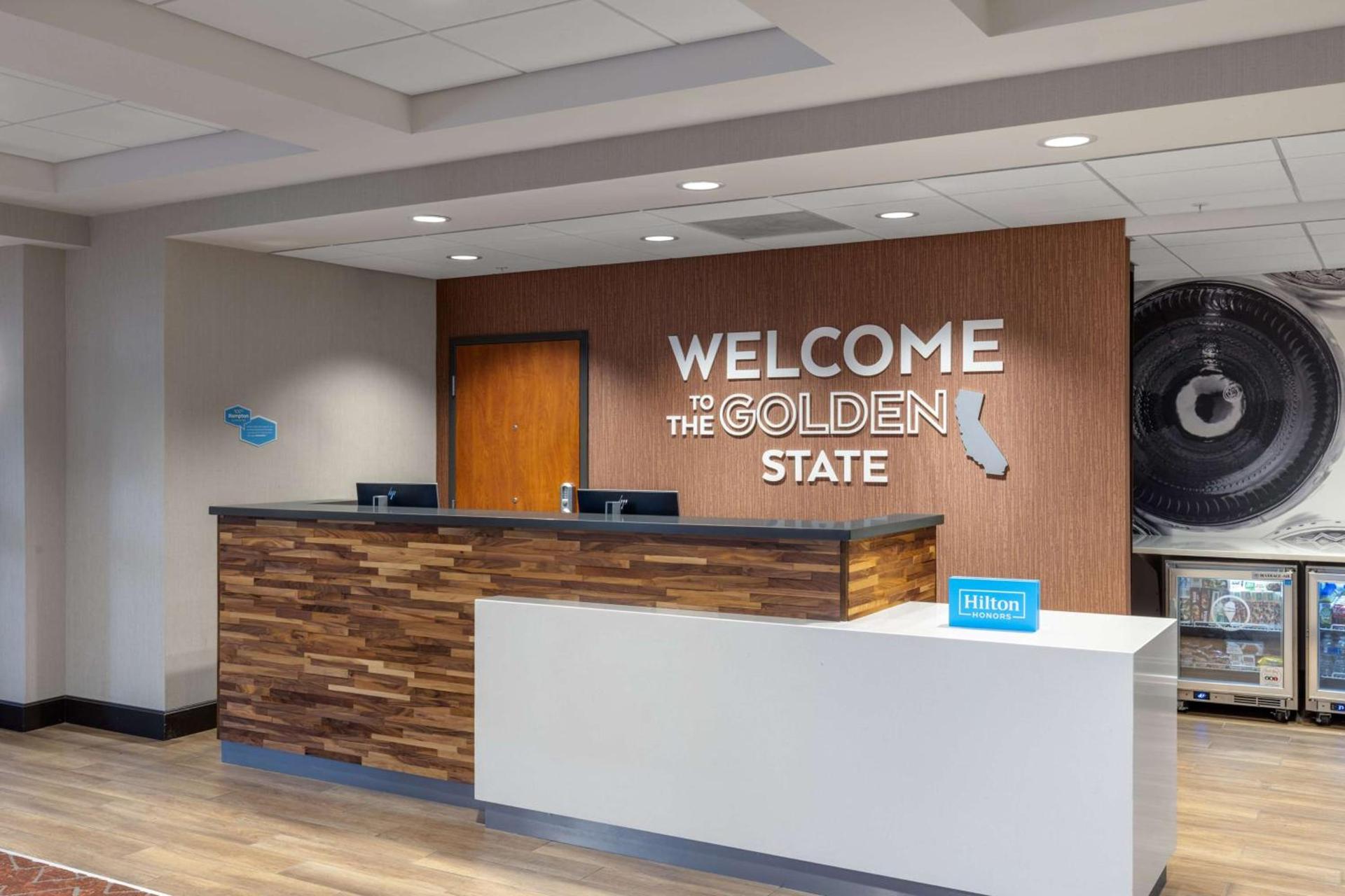 Hampton Inn & Suites Yuba City photo 4