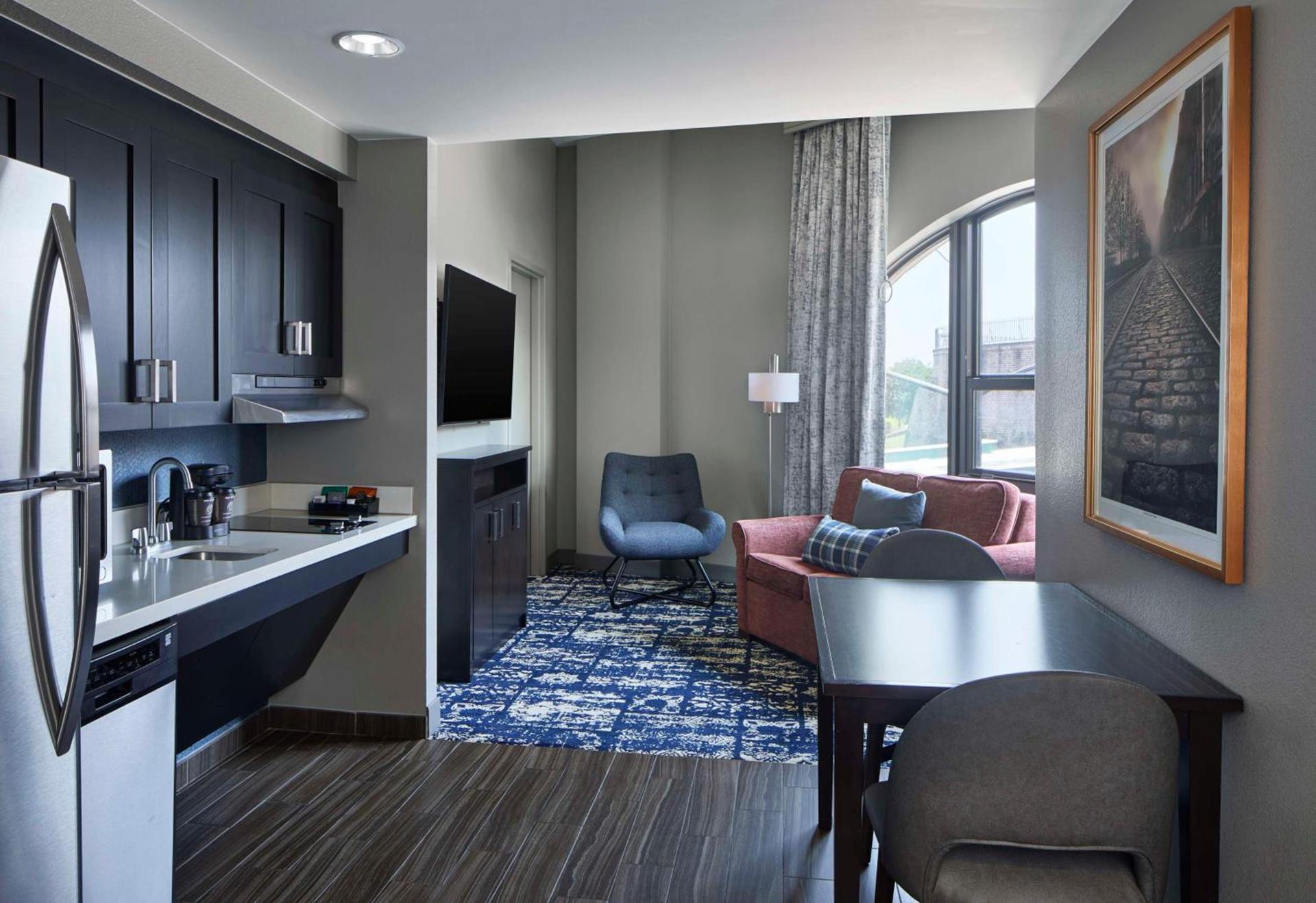 Homewood Suites Savannah Historic District/Riverfront photo 56
