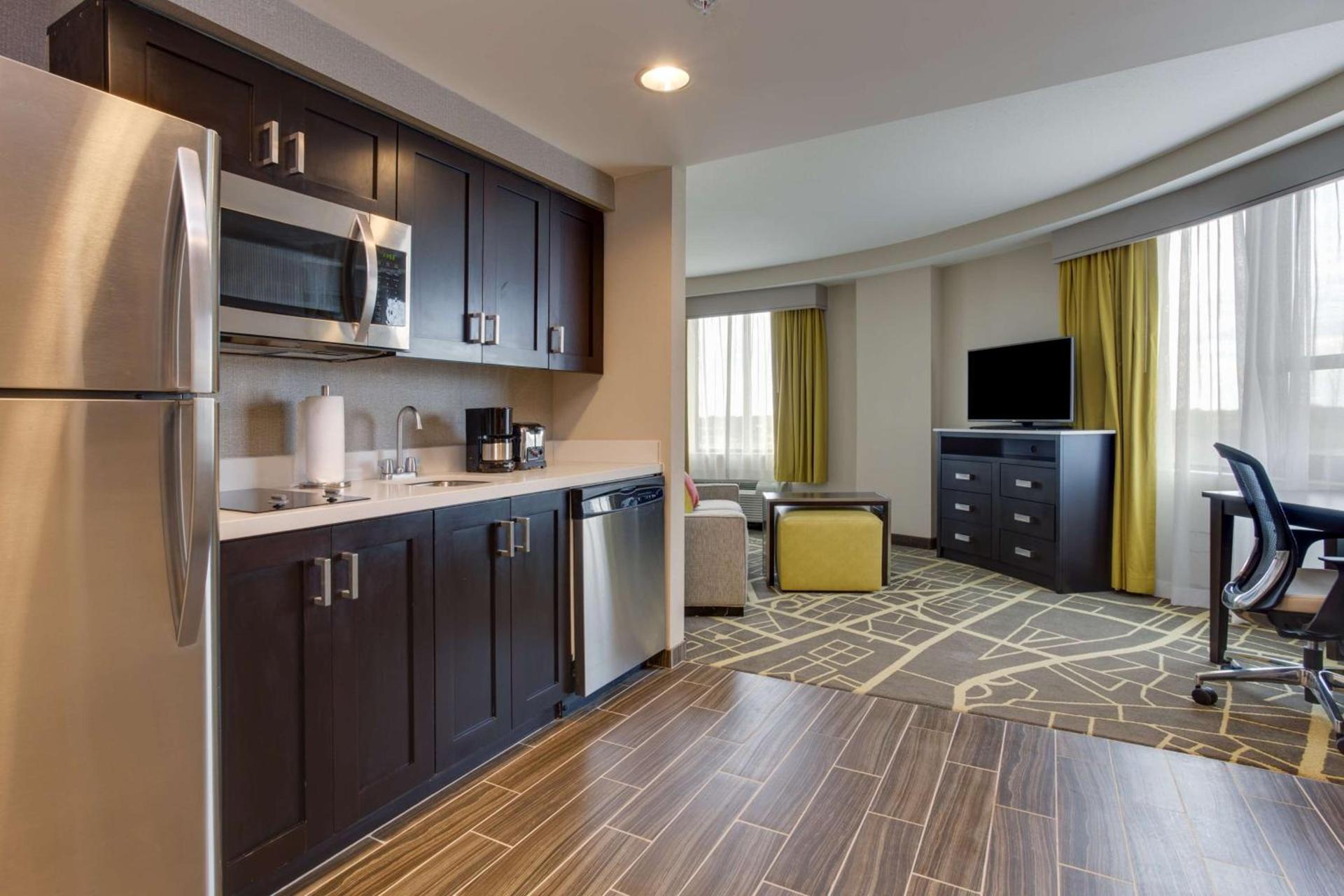 Homewood Suites Savannah Historic District/Riverfront photo 58