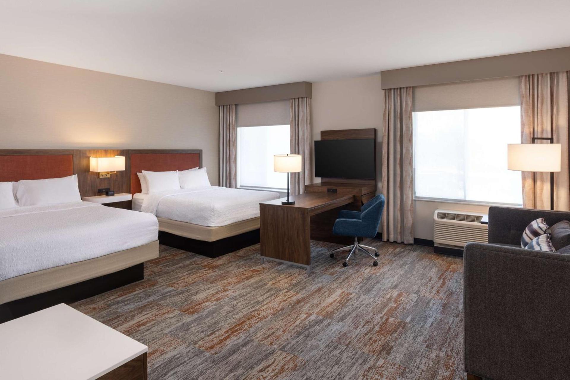 Hampton Inn & Suites Yuba City photo 23