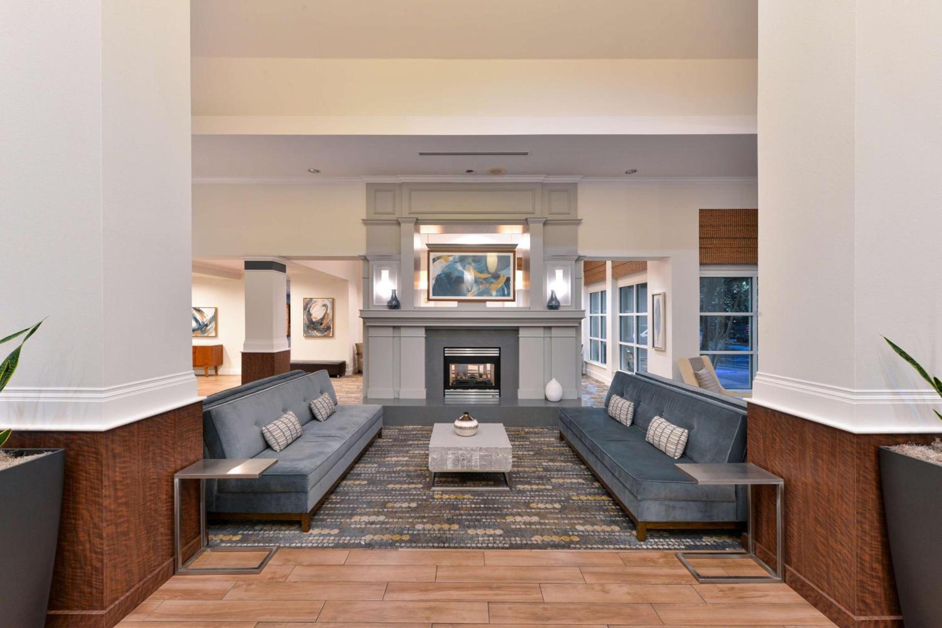 Hilton Garden Inn Napa photo 9