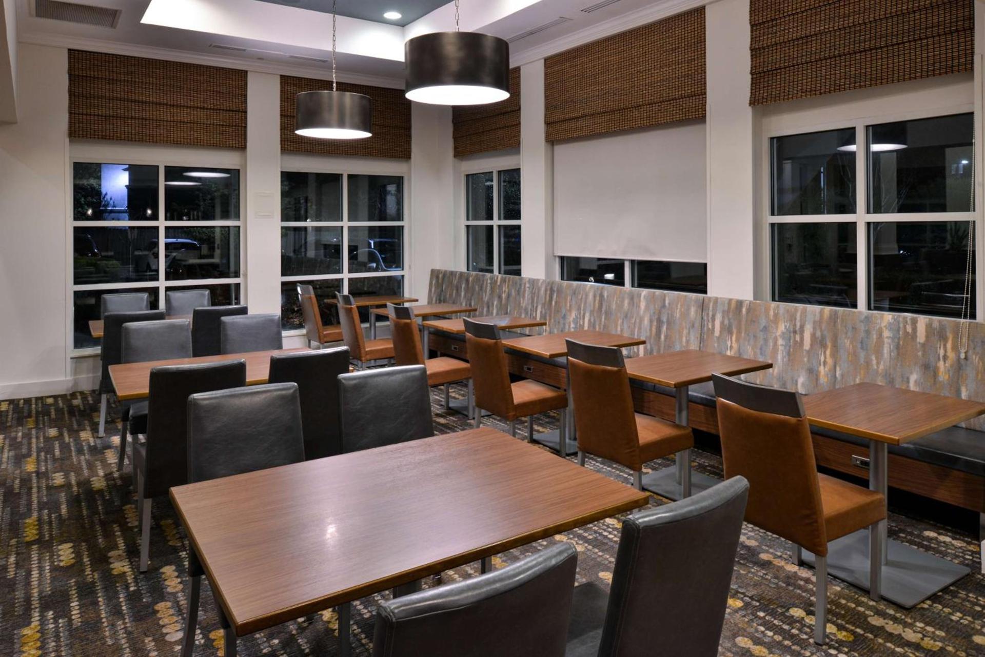 Hilton Garden Inn Napa photo 17