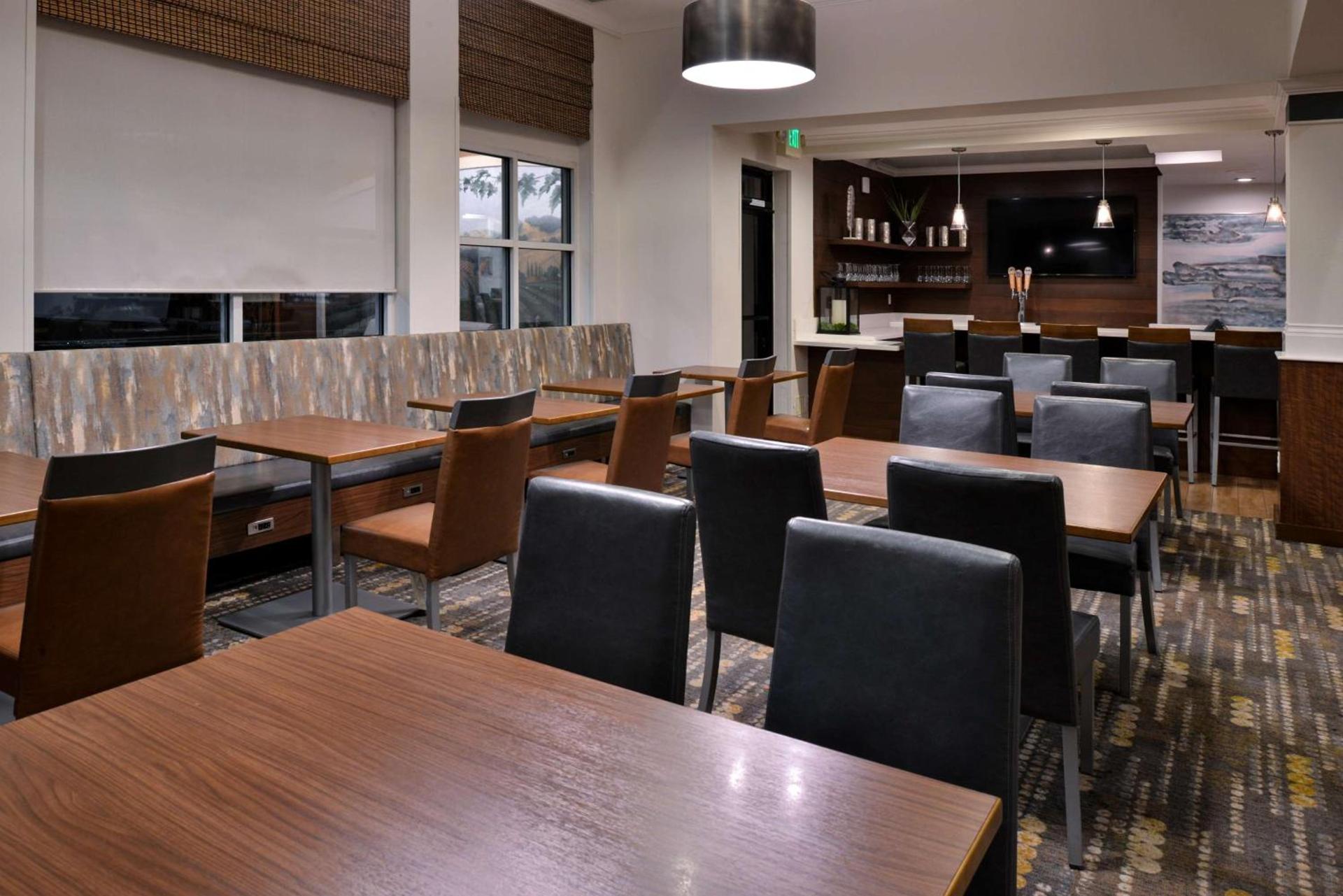Hilton Garden Inn Napa photo 20